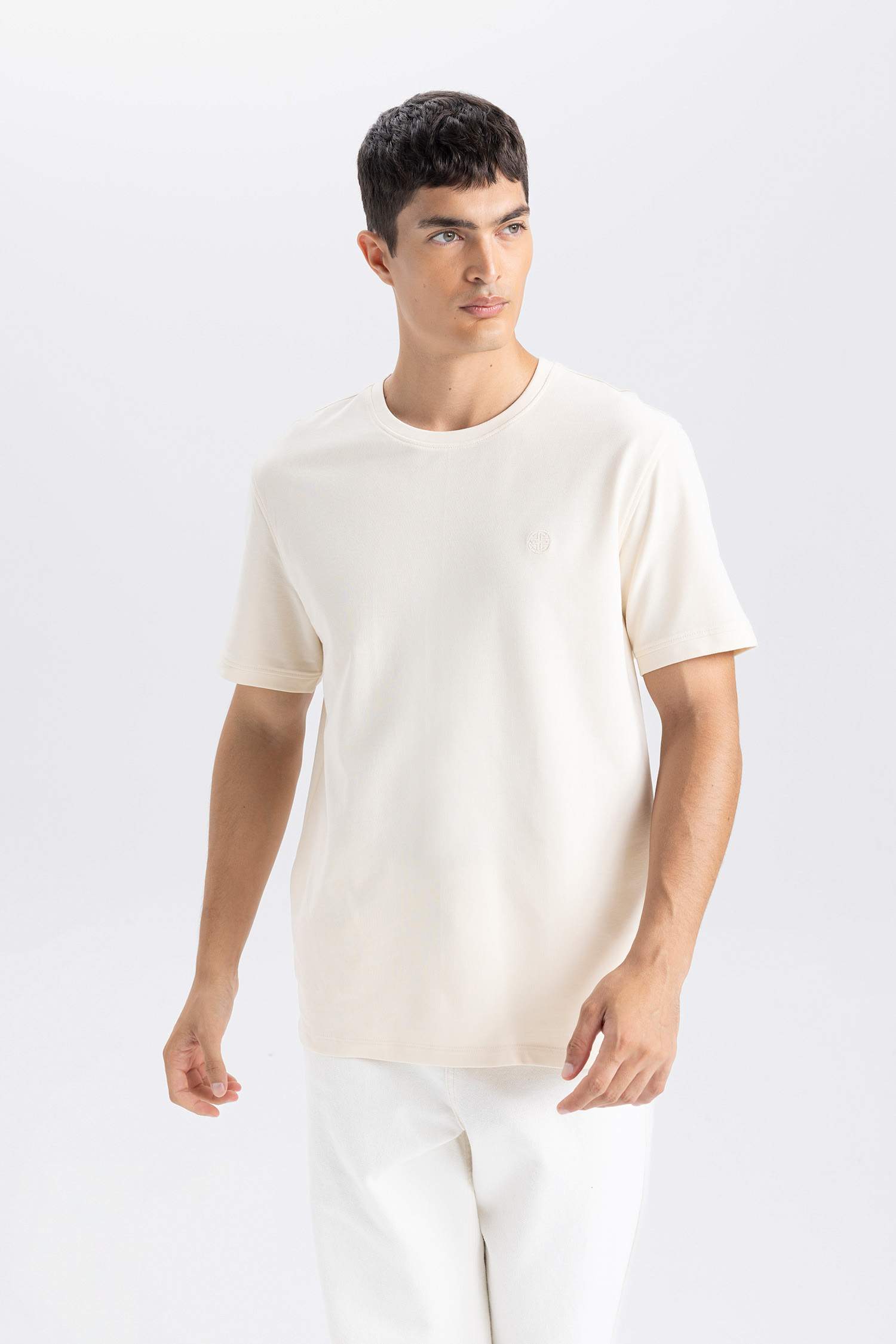 %100 Pamuk Regular Fit Bisiklet Yaka Kısa Kollu Pike Tişört