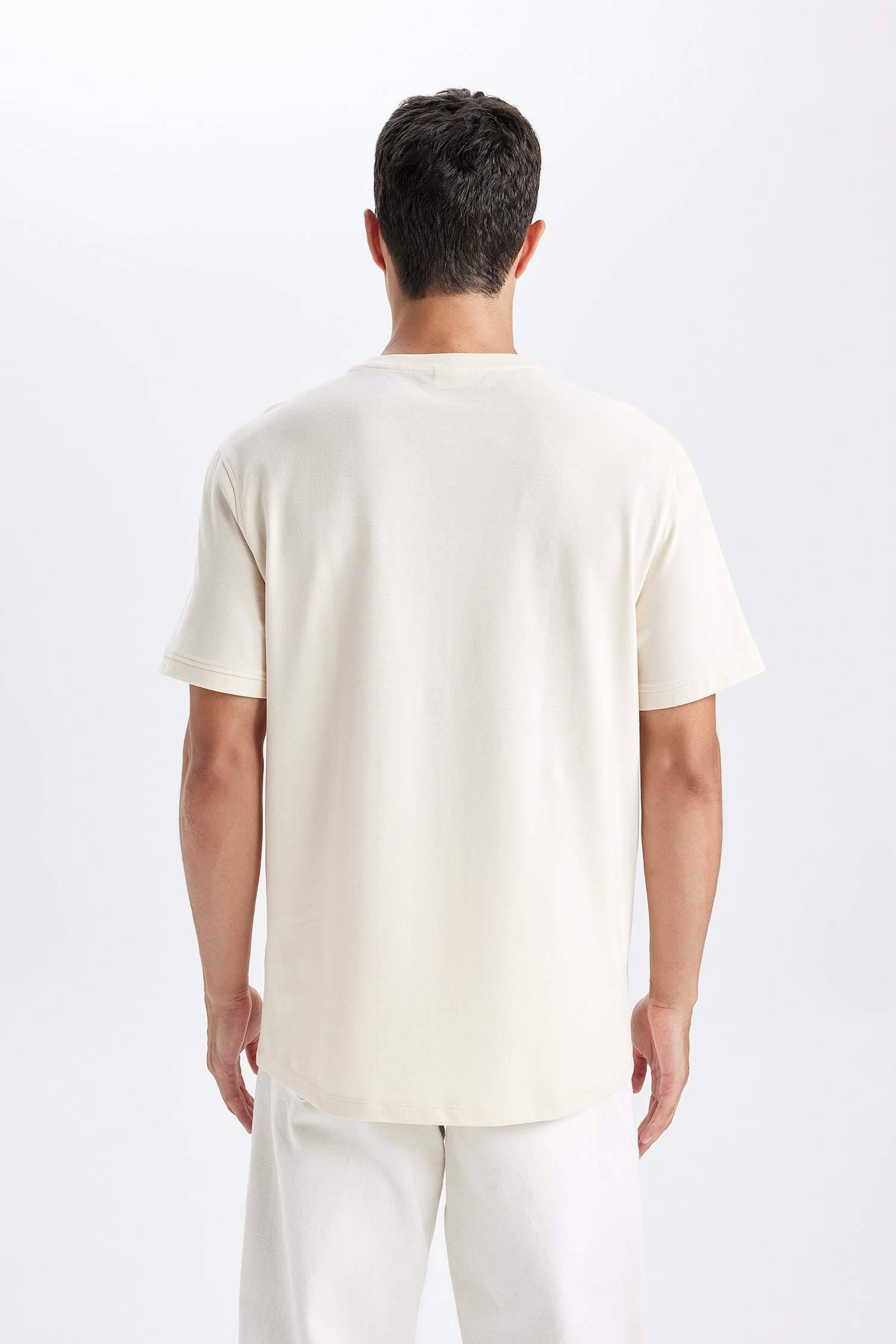 %100 Pamuk Regular Fit Bisiklet Yaka Kısa Kollu Pike Tişört