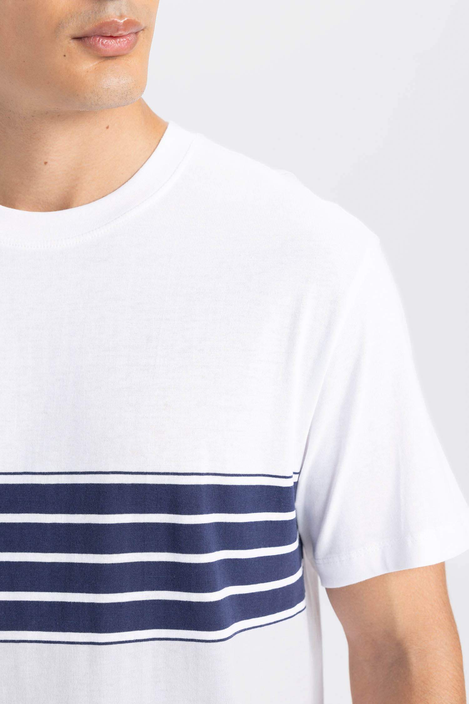 Regular Fit Crew Neck Short Sleeve T-Shirt