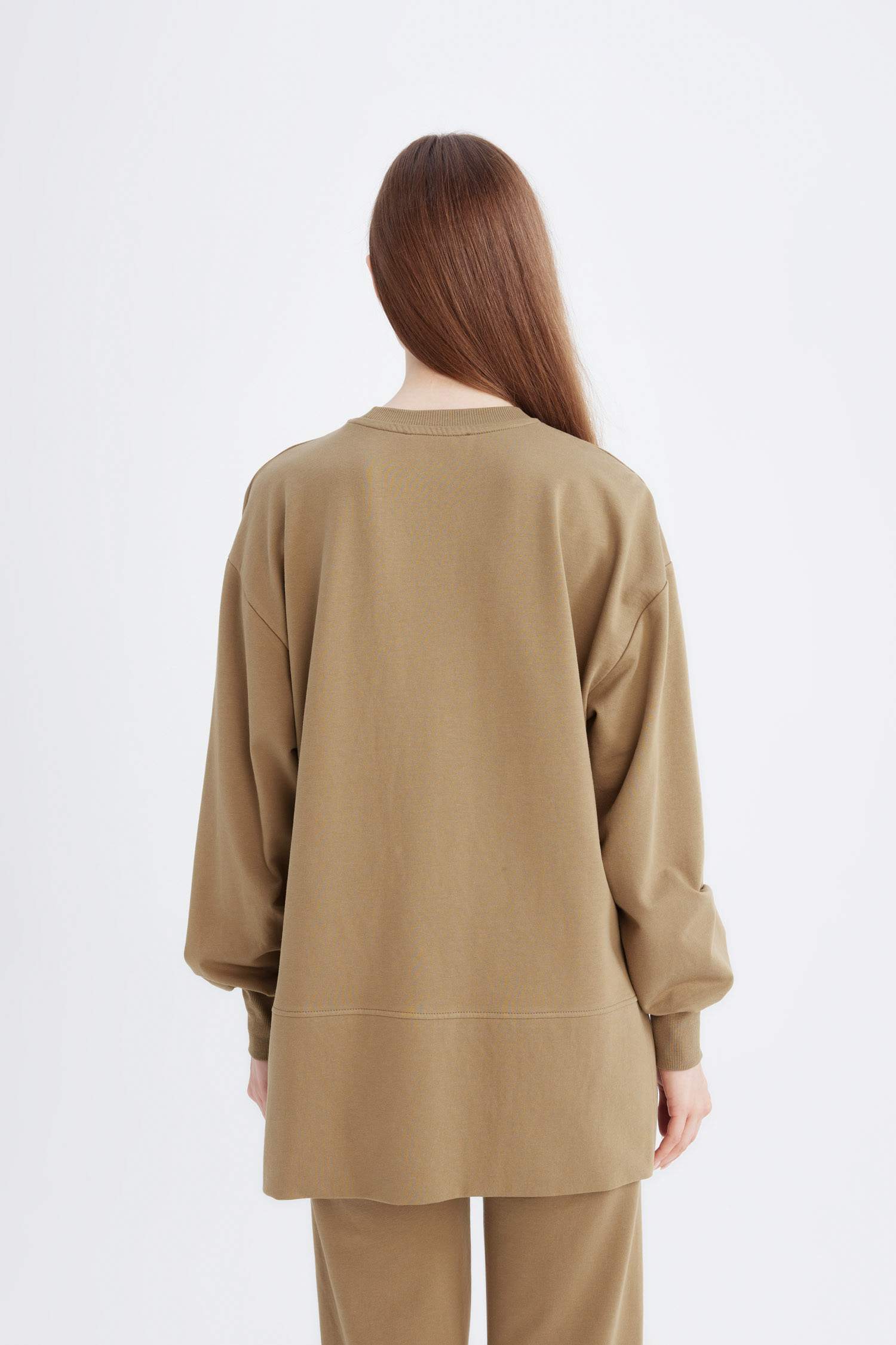 تونيك كم طويل قماش رقيق قصة عادية