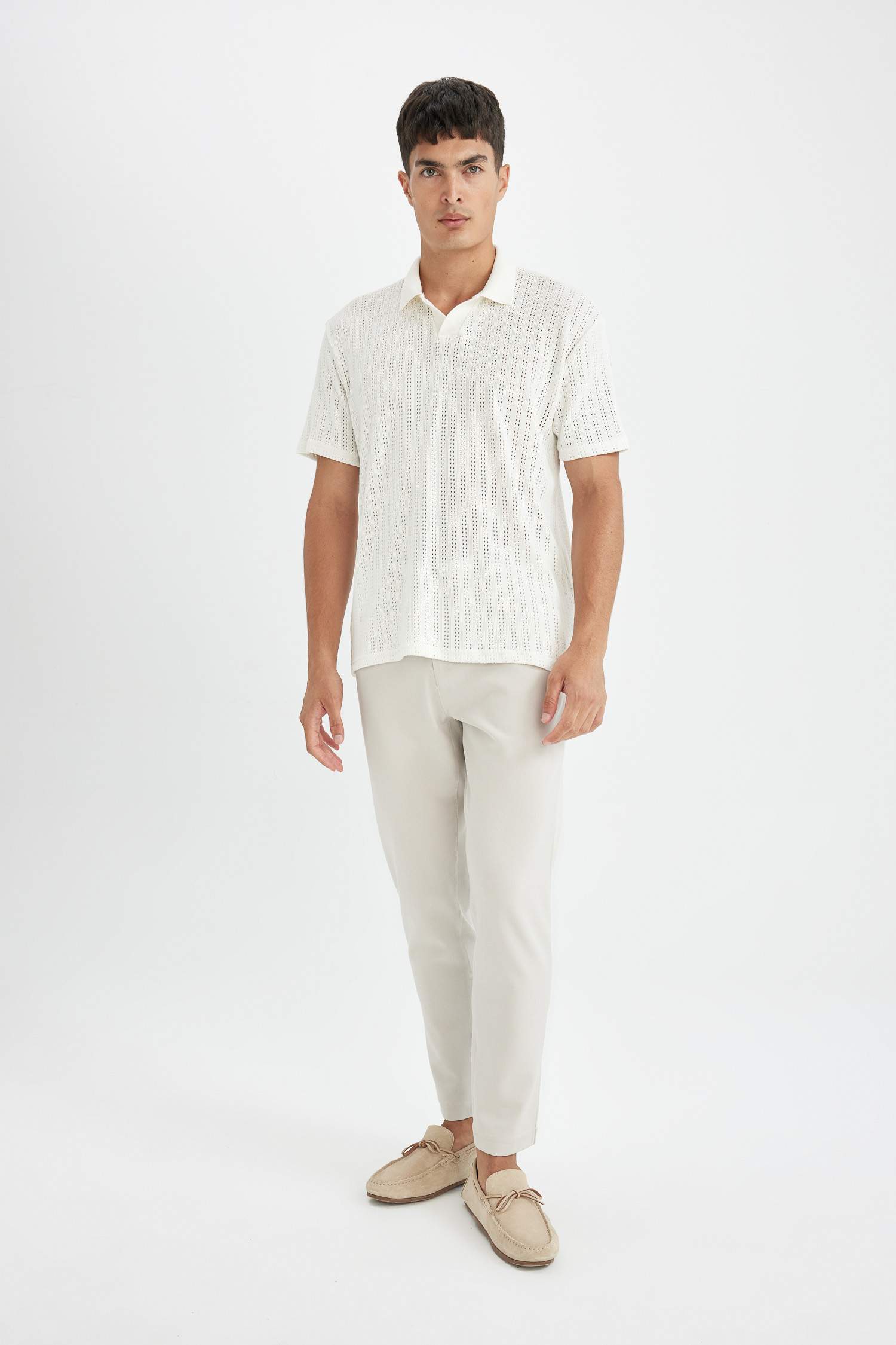 Regular Fit Kısa Kollu Dokulu Triko Polo Tişört