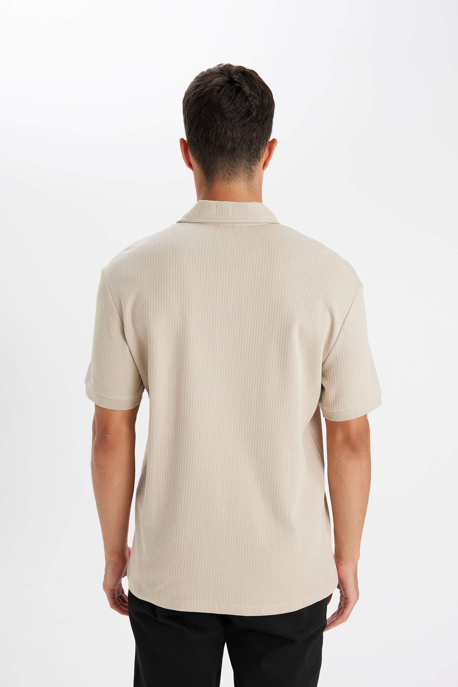 تيشيرت بولو نص كم قصة عادية