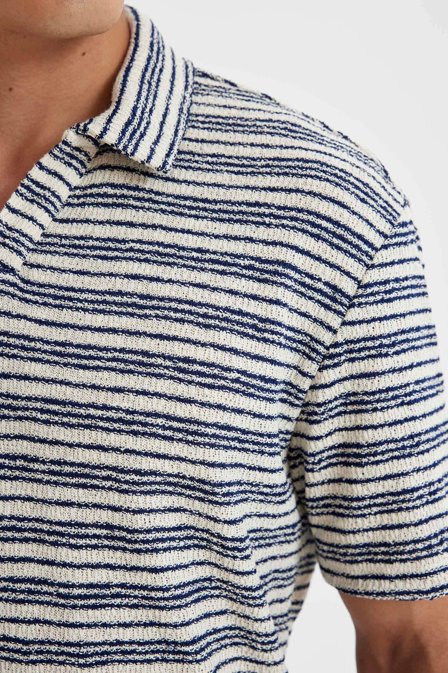 T-shirt Polo en Tricot à coupe régulière