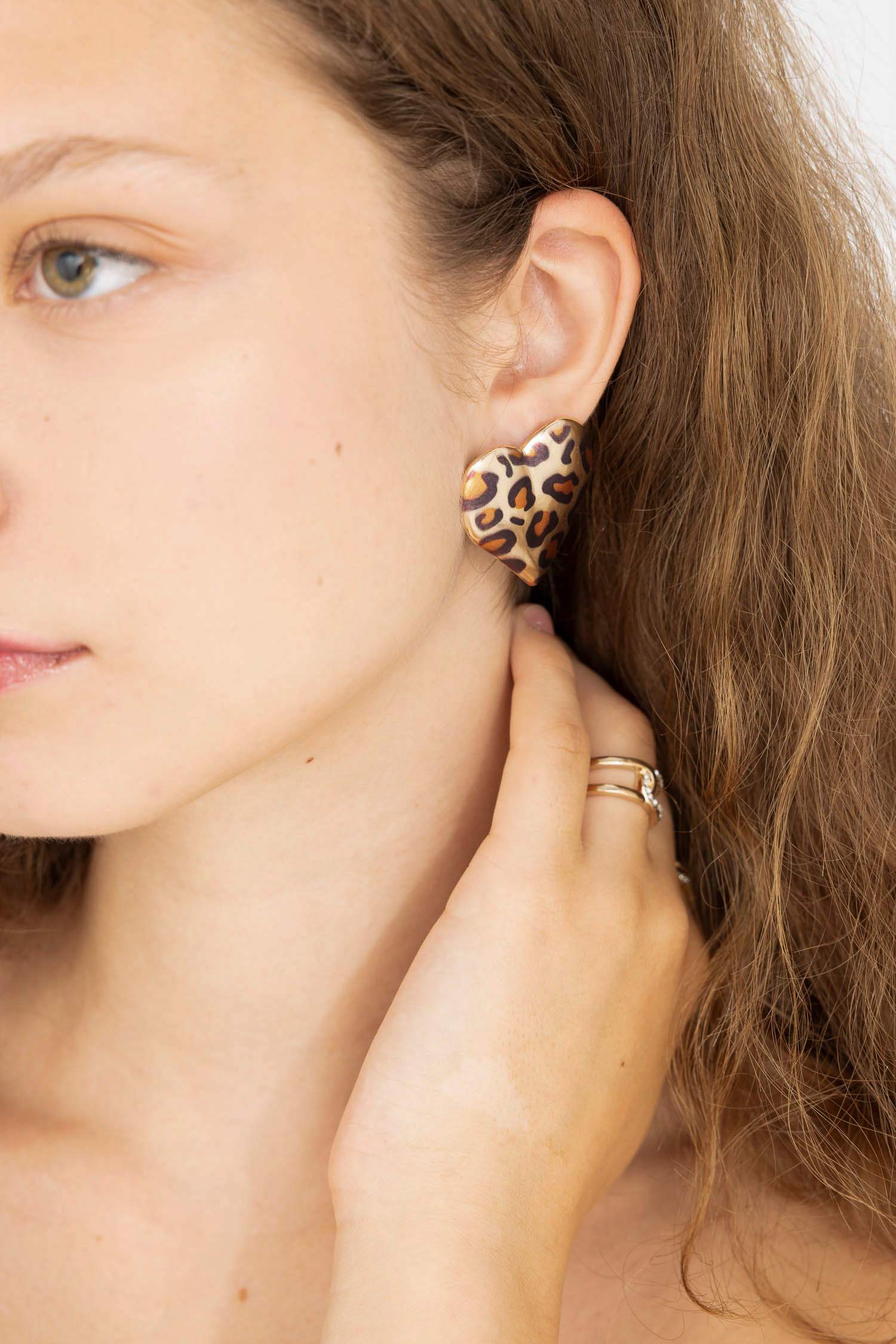 Woman Leopard Patterned Heart Earring