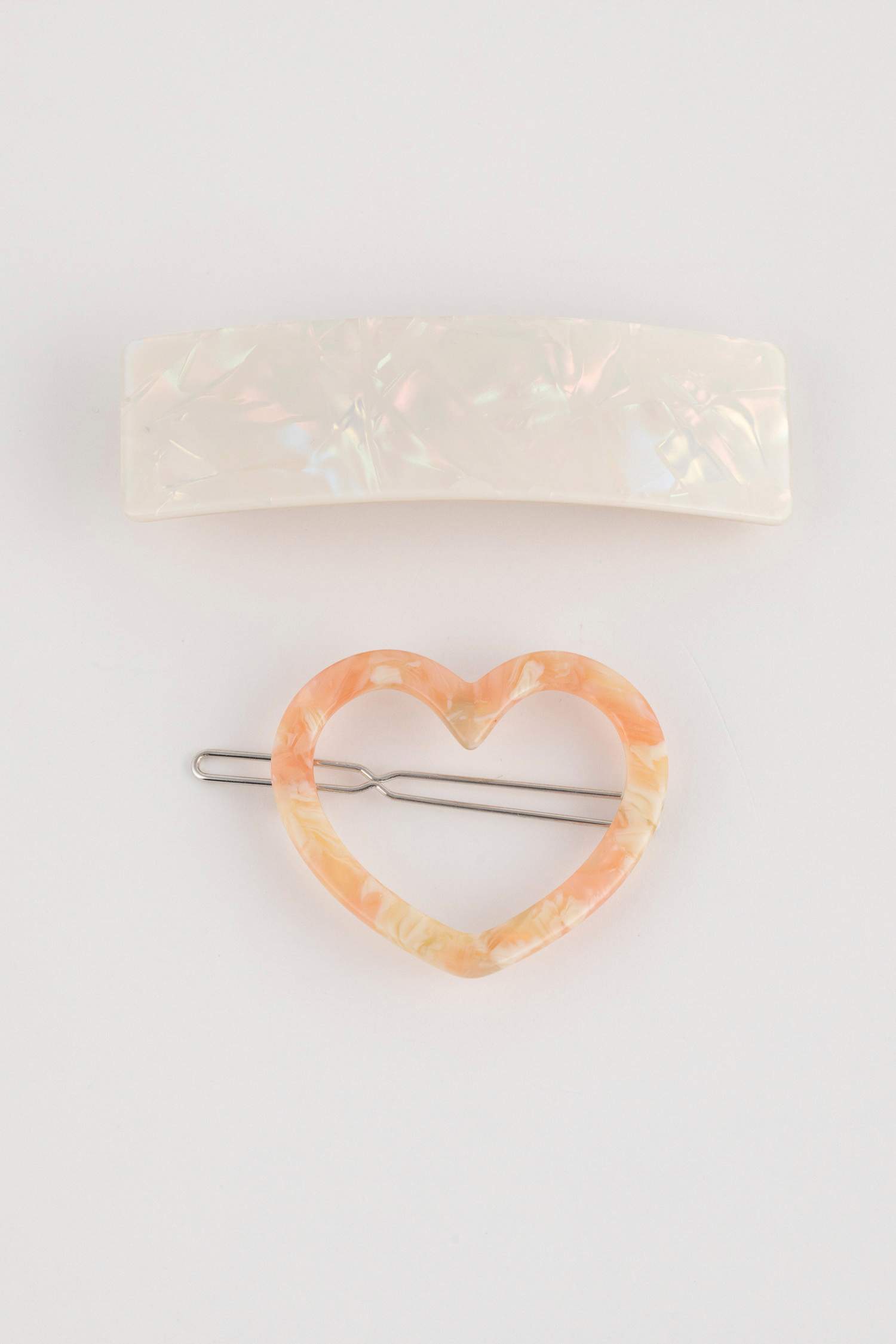2 Piece Heart Detail Clips
