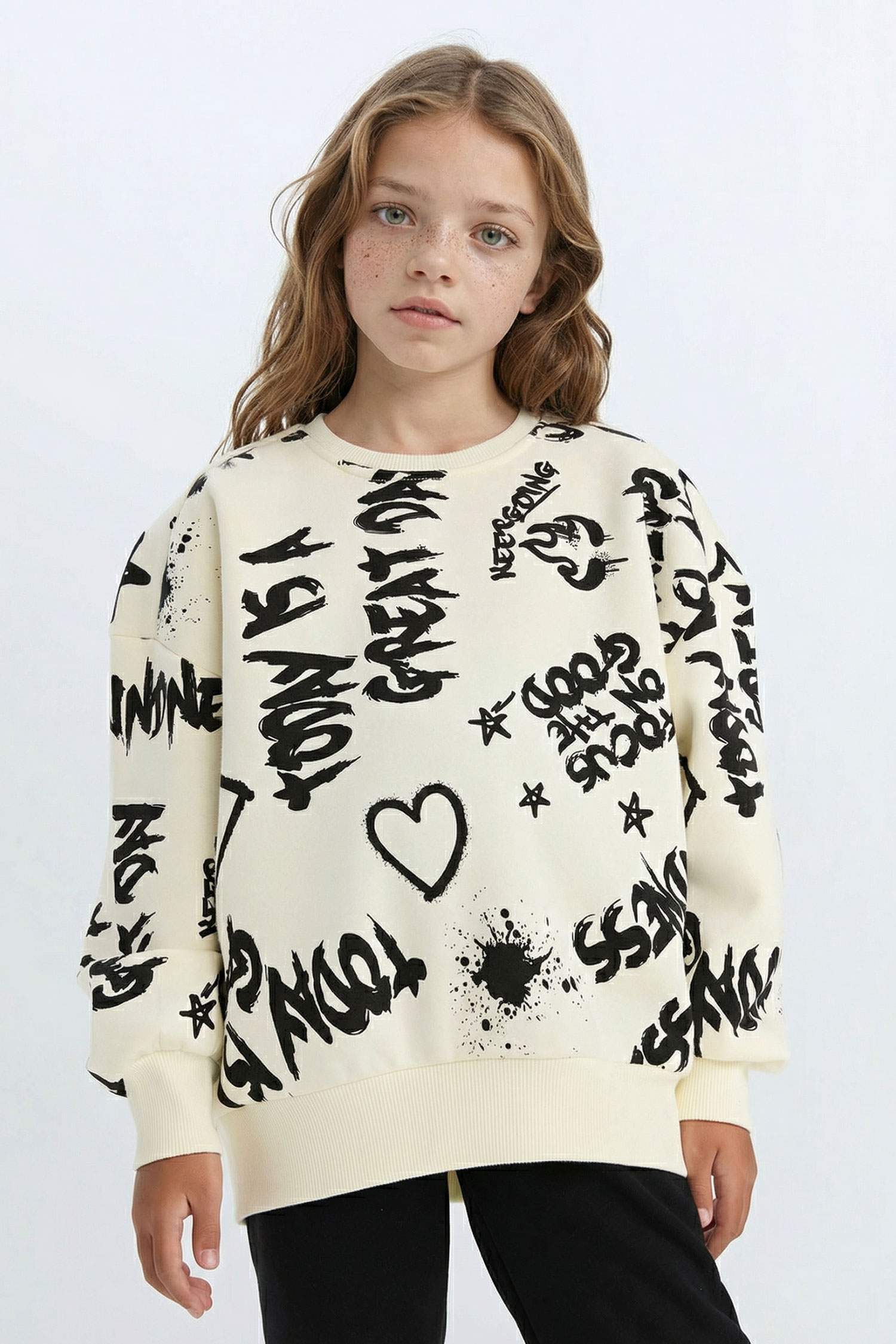 Kız Çocuk 2'li Takım Desenli Sweatshirt Beli Lastikli Eşofman Altı