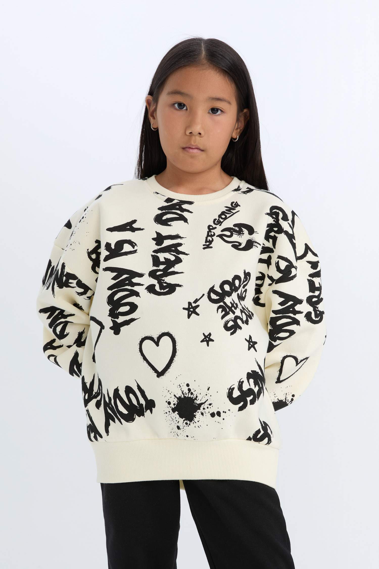 Kız Çocuk 2'li Takım Desenli Sweatshirt Beli Lastikli Eşofman Altı