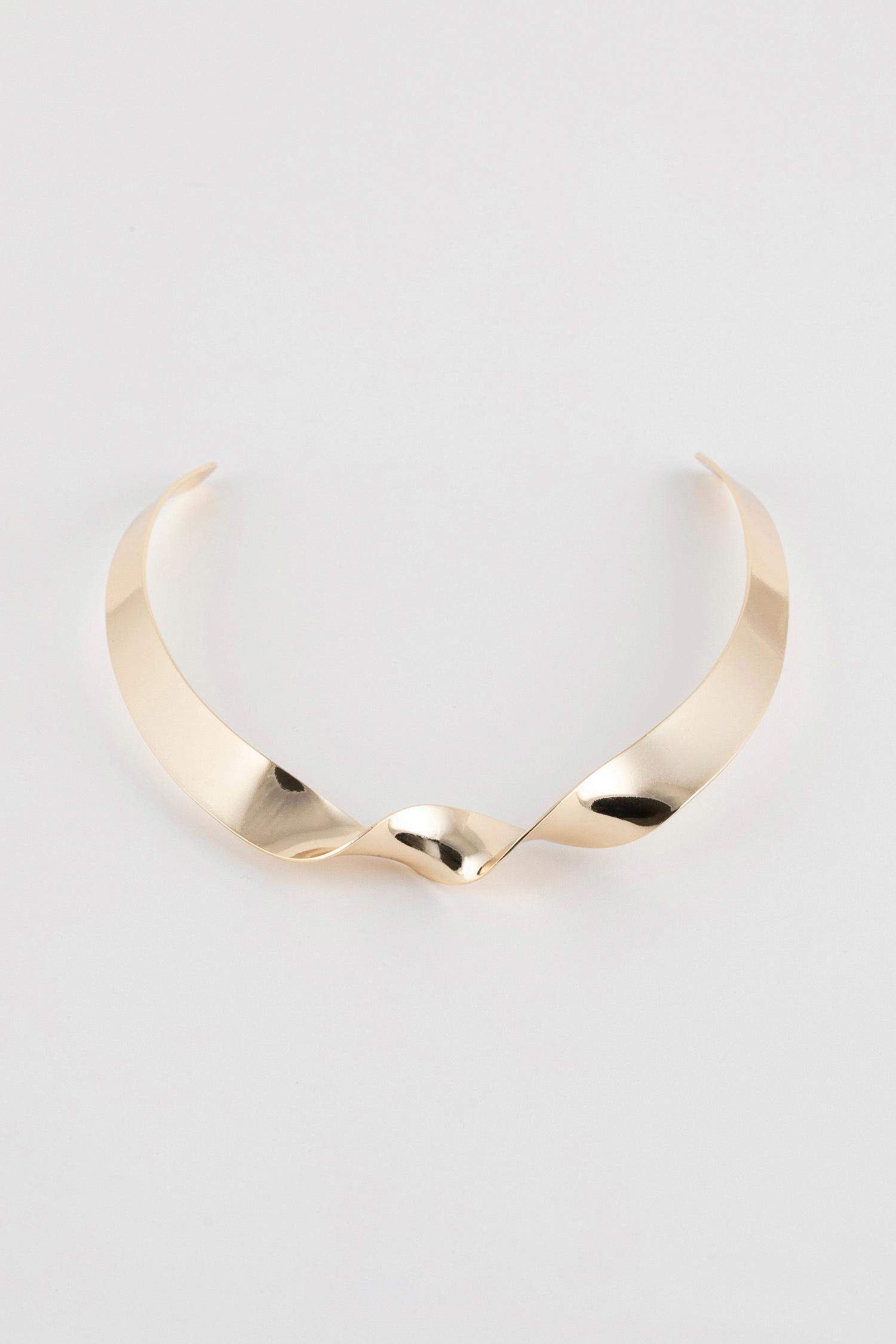 سلسلة نسائية