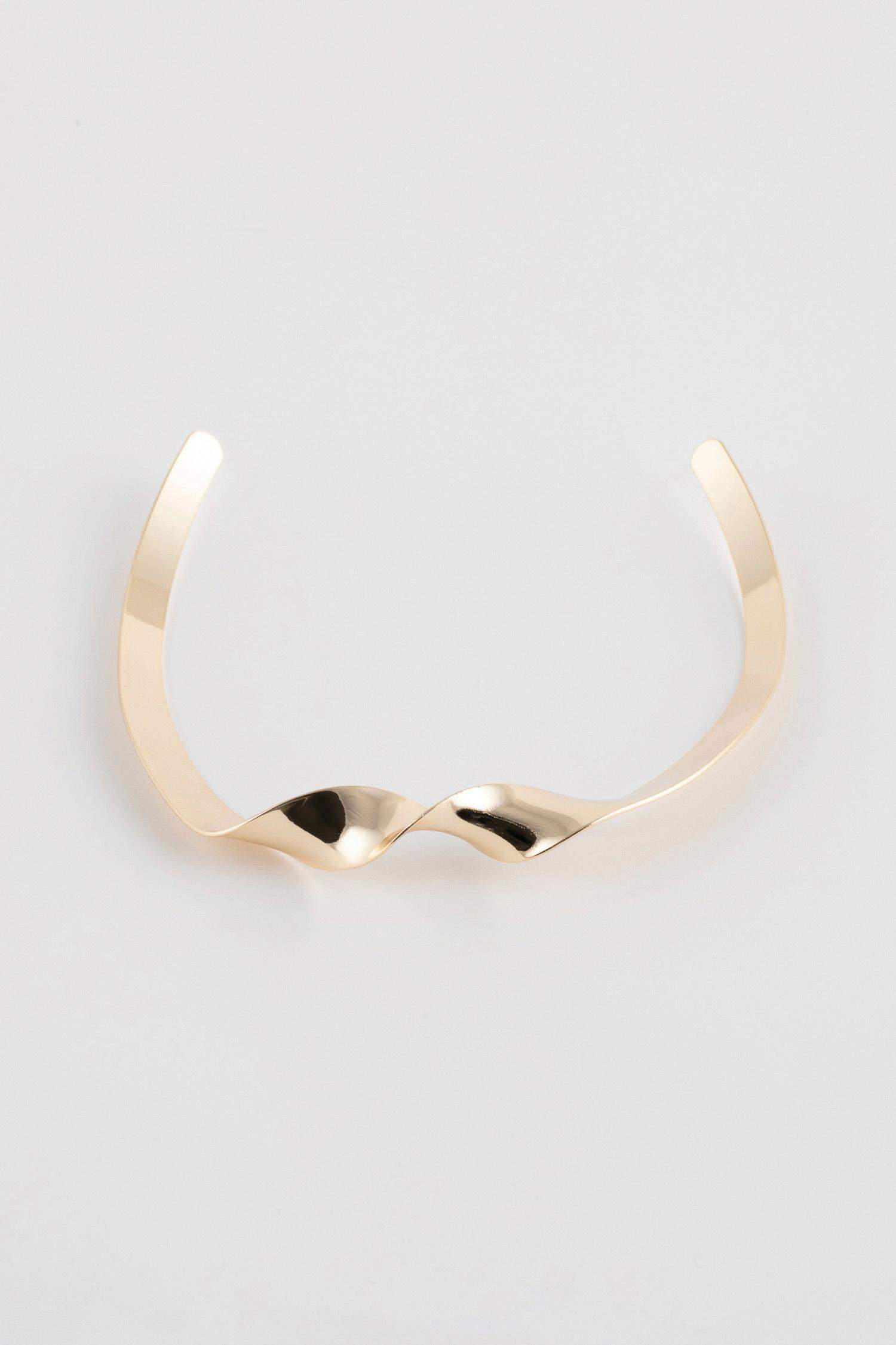 سلسلة نسائية