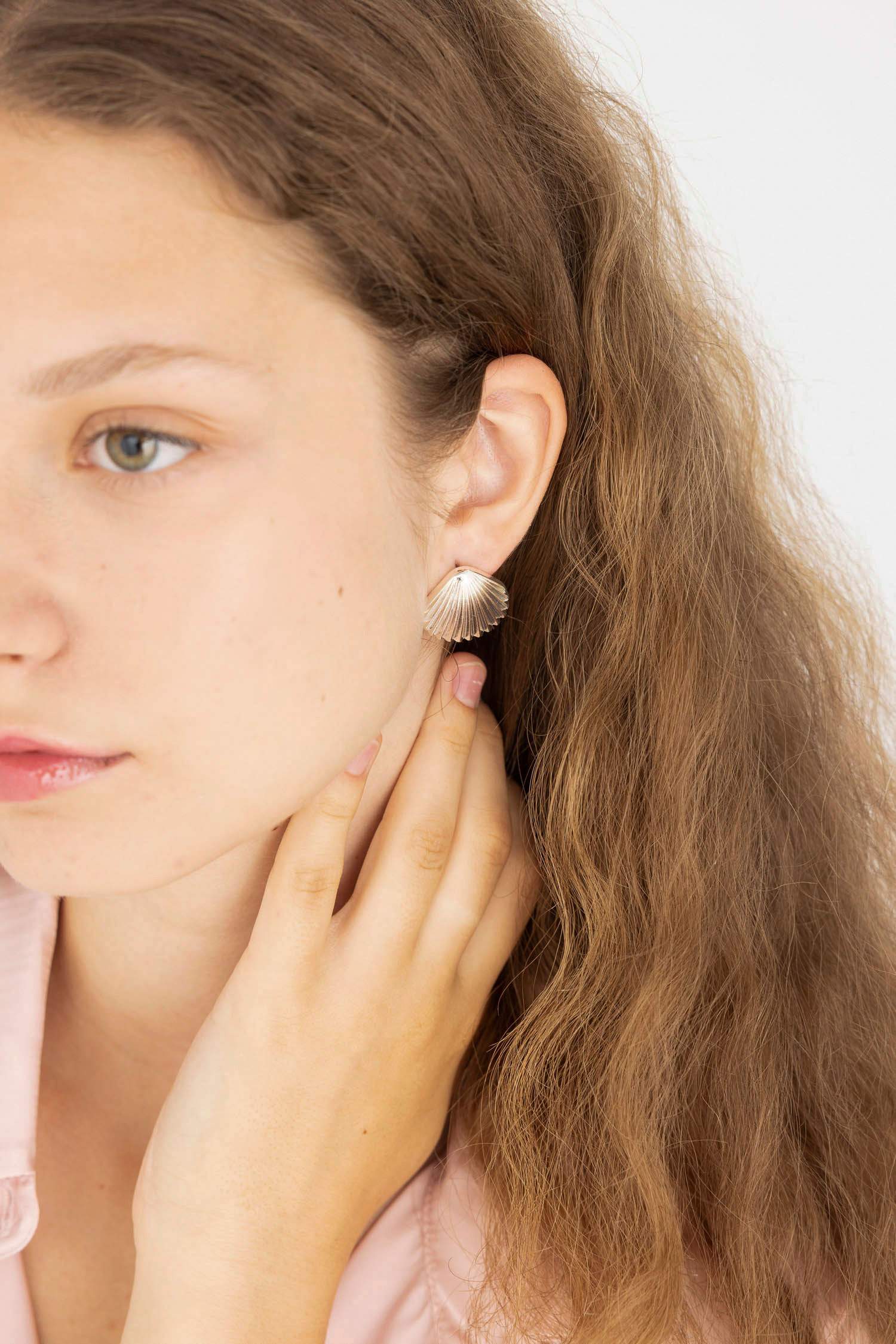 Woman Seashell Earrings