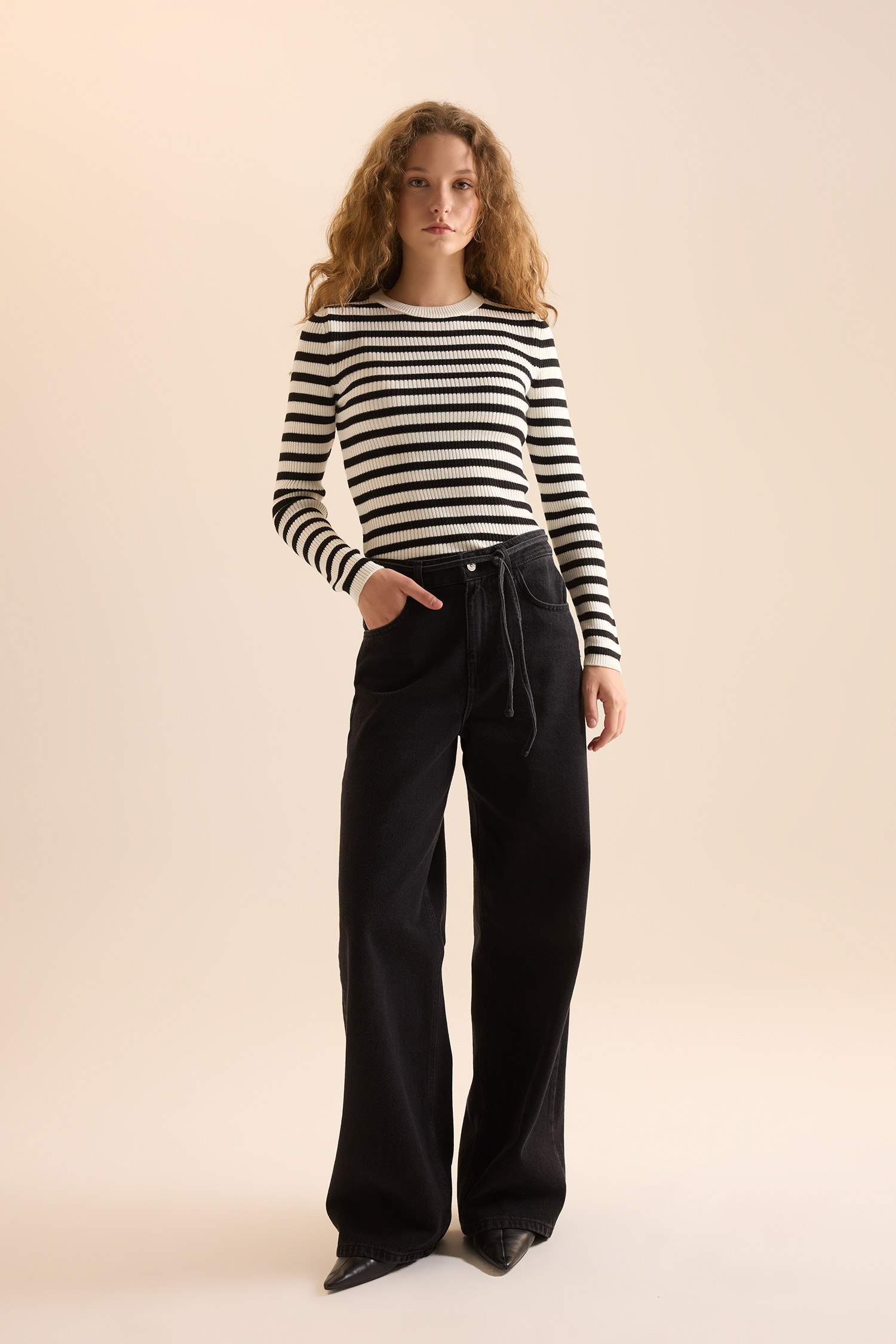 Fitted Bisiklet Yaka Çizgili Ribana Triko Kazak