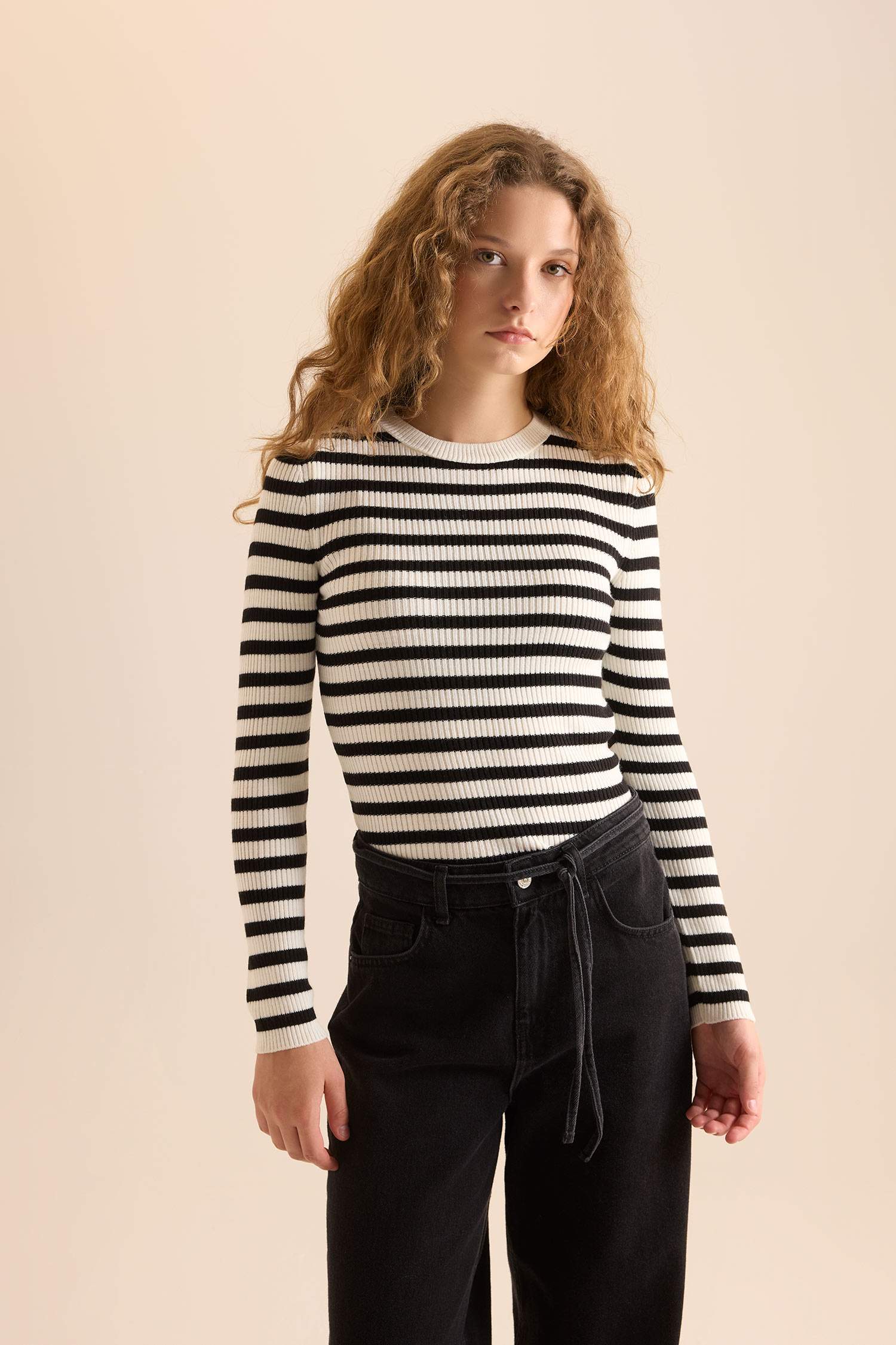 Fitted Bisiklet Yaka Çizgili Ribana Triko Kazak
