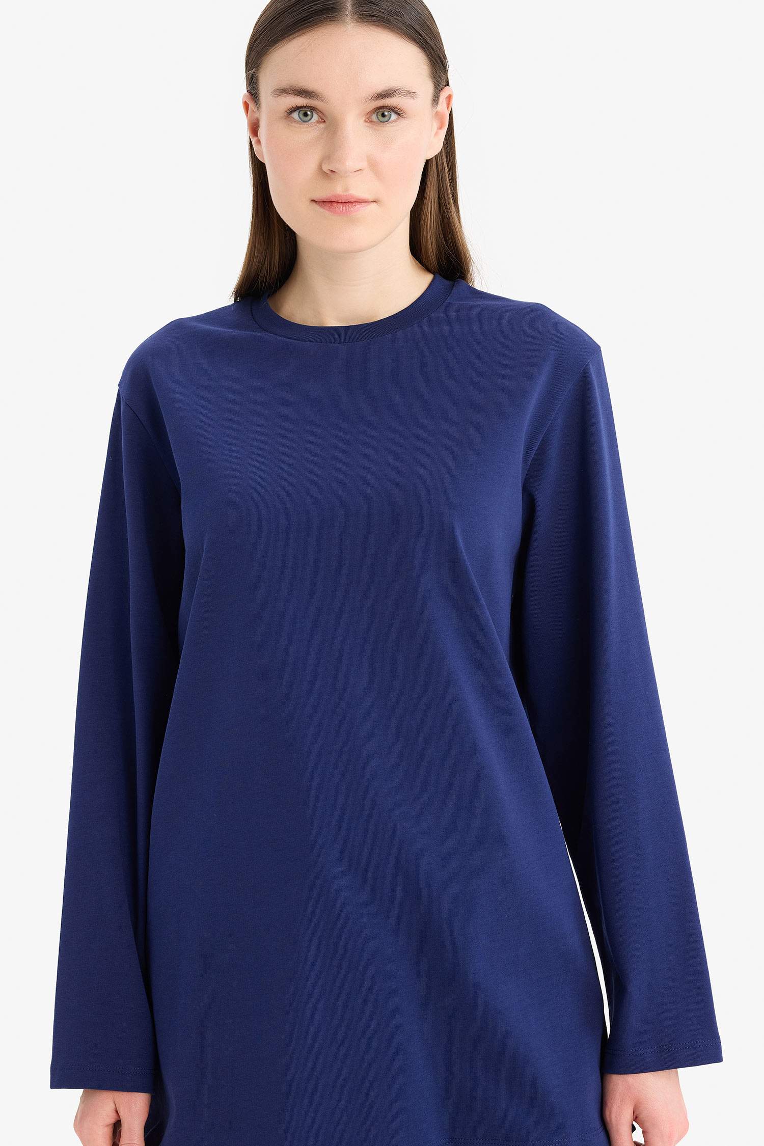 Regular Fit Bisiklet Yaka Basic Düz Uzun Kollu Tişört Tunik