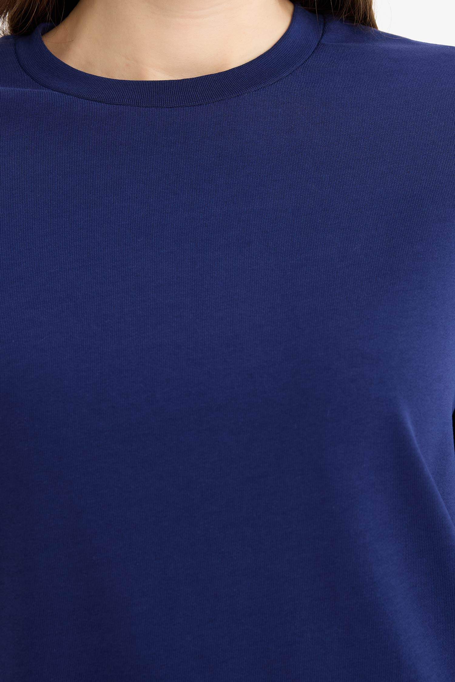 Regular Fit Bisiklet Yaka Basic Düz Uzun Kollu Tişört Tunik