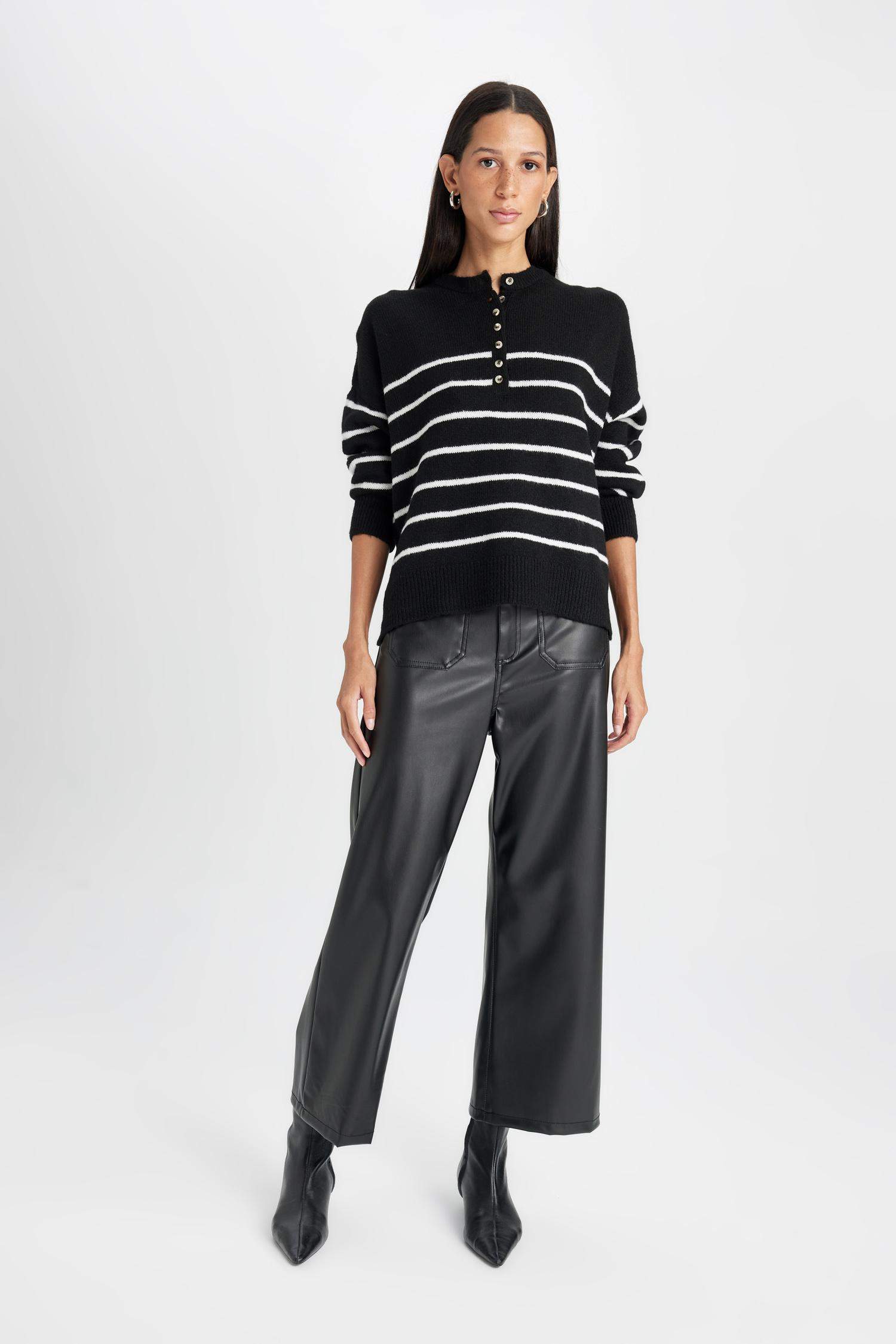 Oversize Geniş Kalıp Düğmeli Yaka Triko Kazak