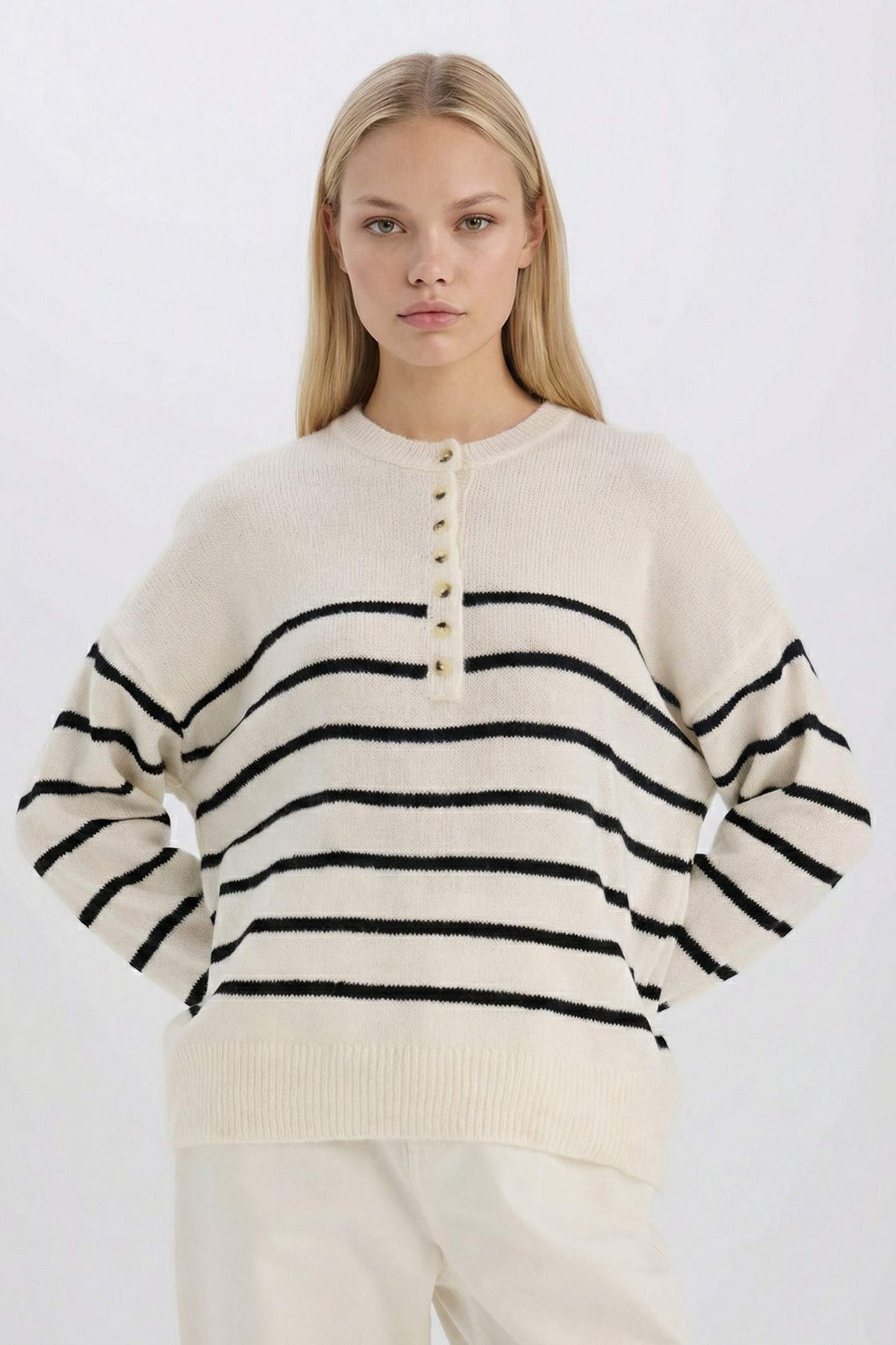 Oversize Geniş Kalıp Düğmeli Yaka Çizgili Triko Kazak