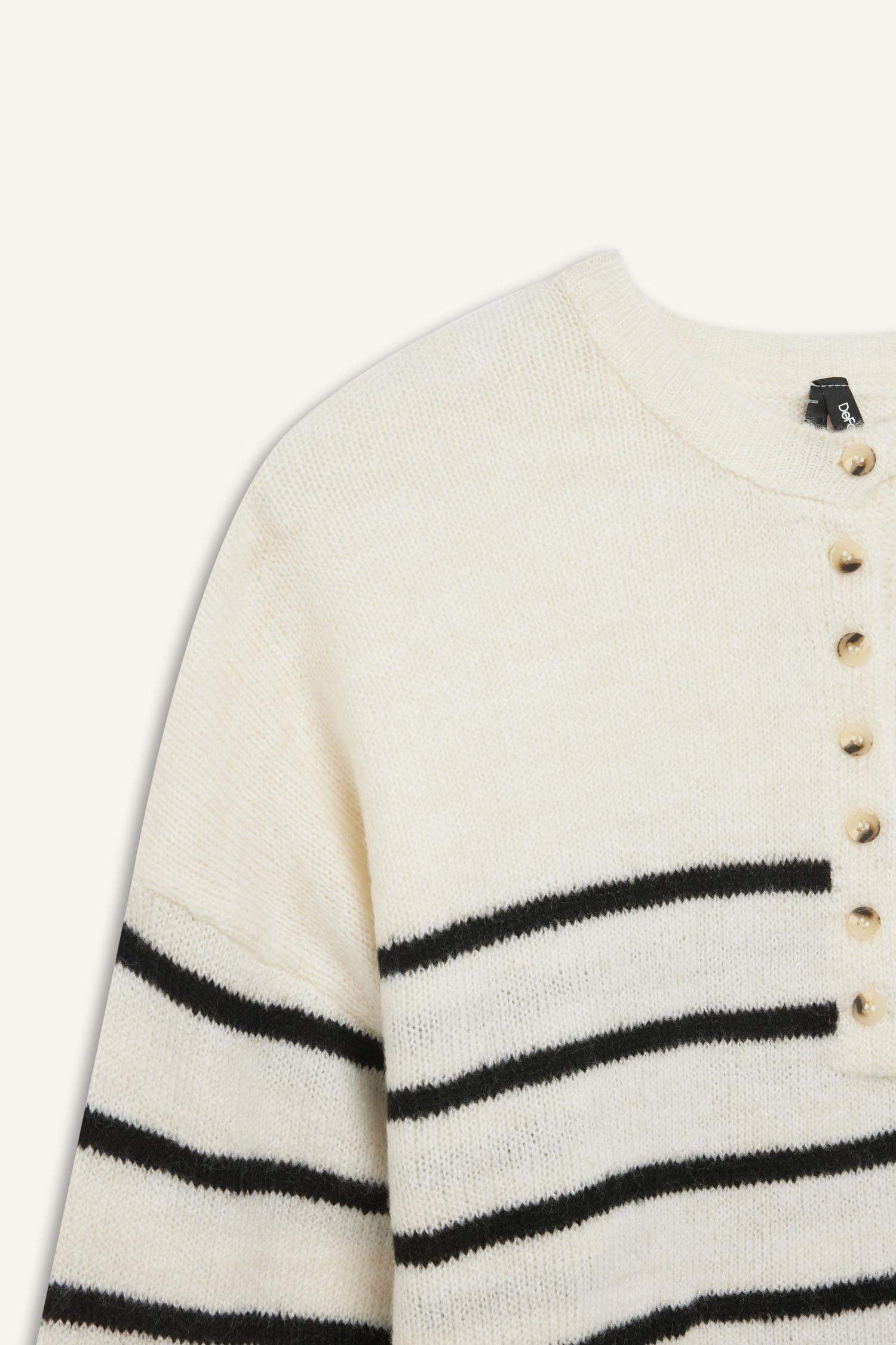 Oversize Geniş Kalıp Düğmeli Yaka Çizgili Triko Kazak