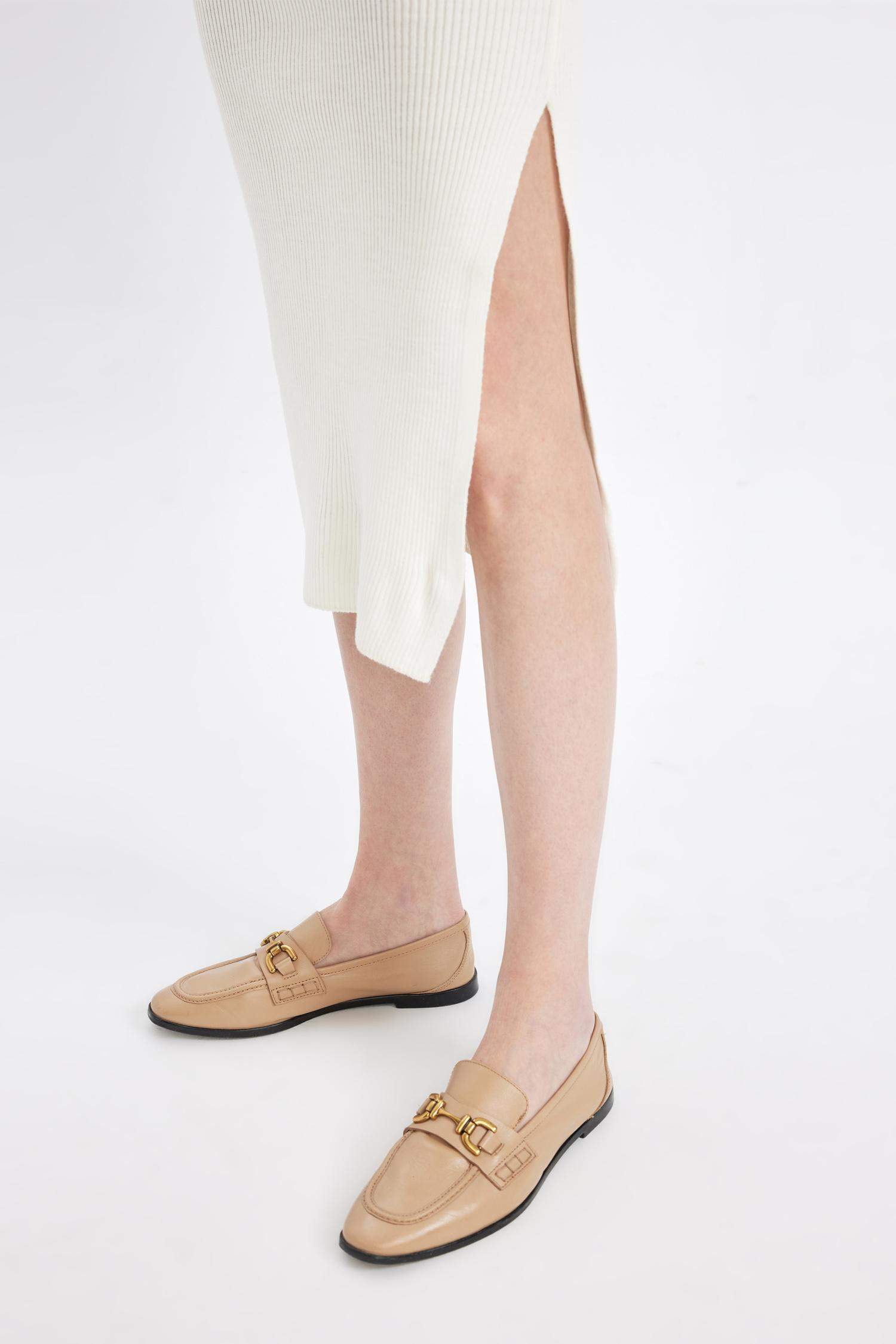 Fitted Polo Yaka Kısa Kollu Yırtmaçlı Midi Triko Elbise