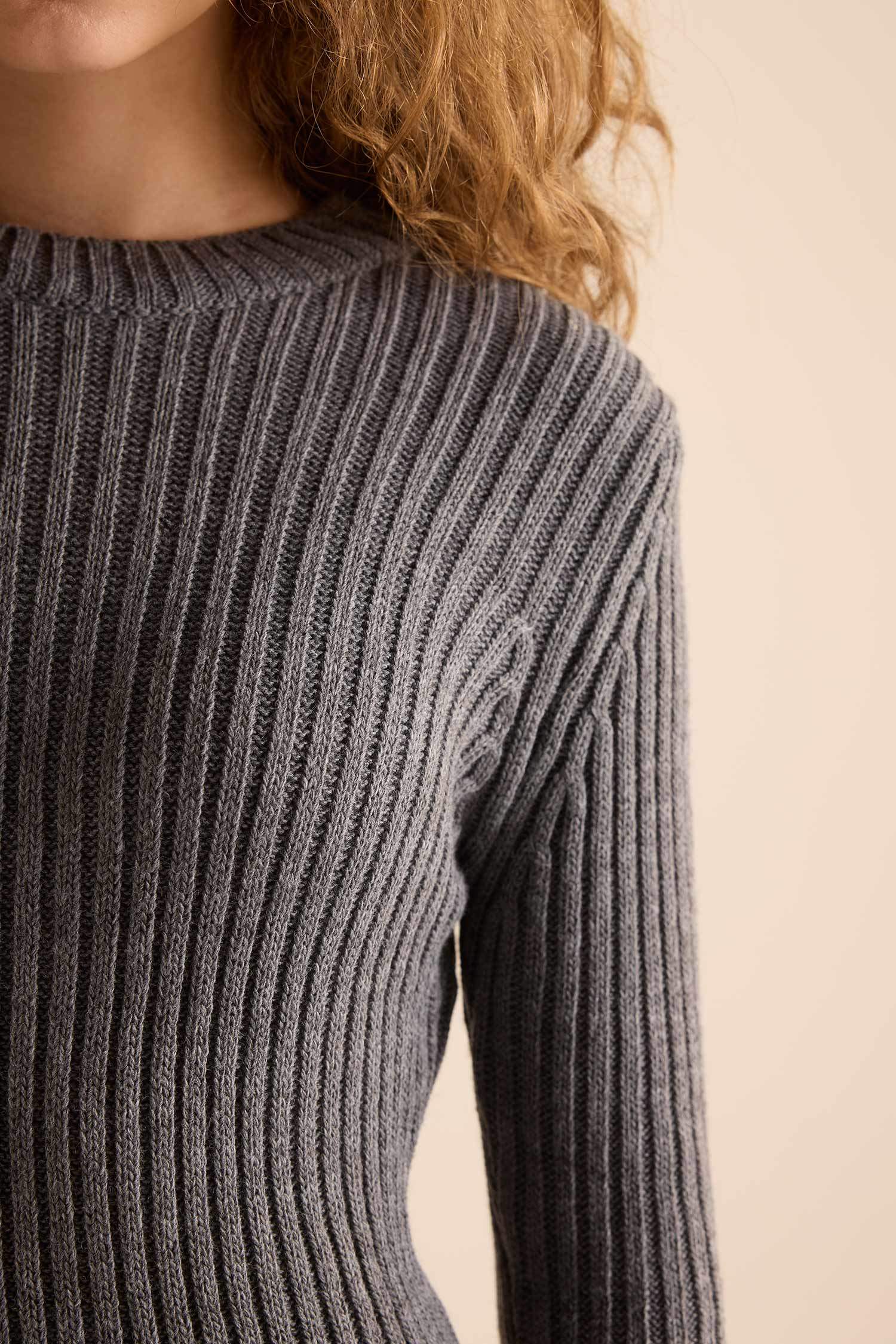 A Kesim Bisiklet Yaka Uzun Kollu Mini Triko Elbise