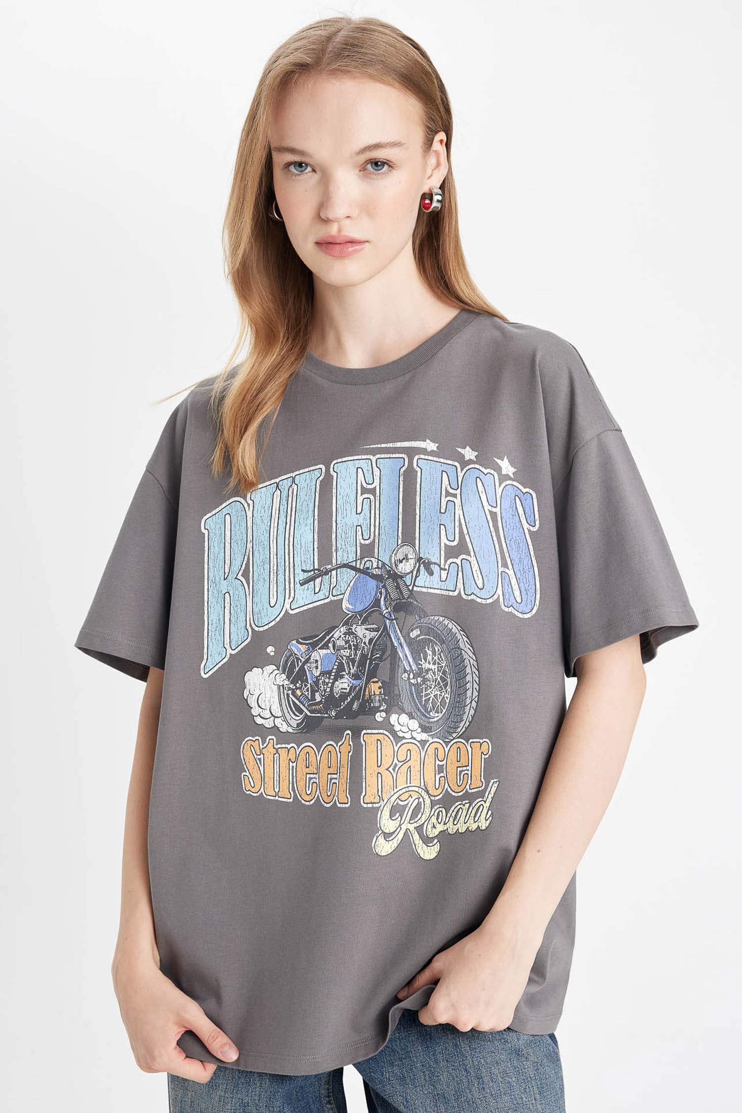 Oversize Geniş Kalıp Bisiklet Yaka Baskılı Kısa Kollu Tişört