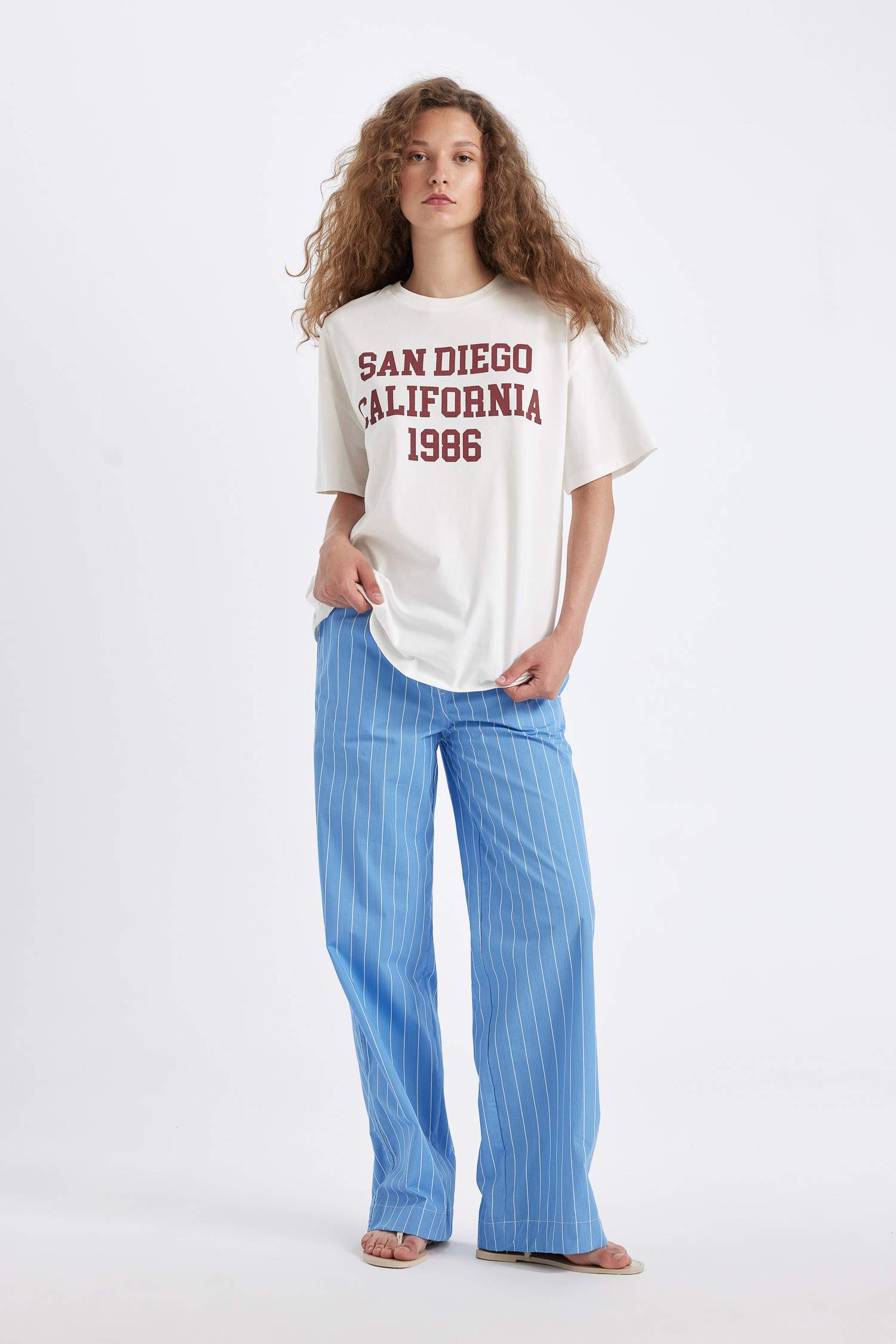 Oversize Geniş Kalıp Bisiklet Yaka Baskılı Kısa Kollu Tişört