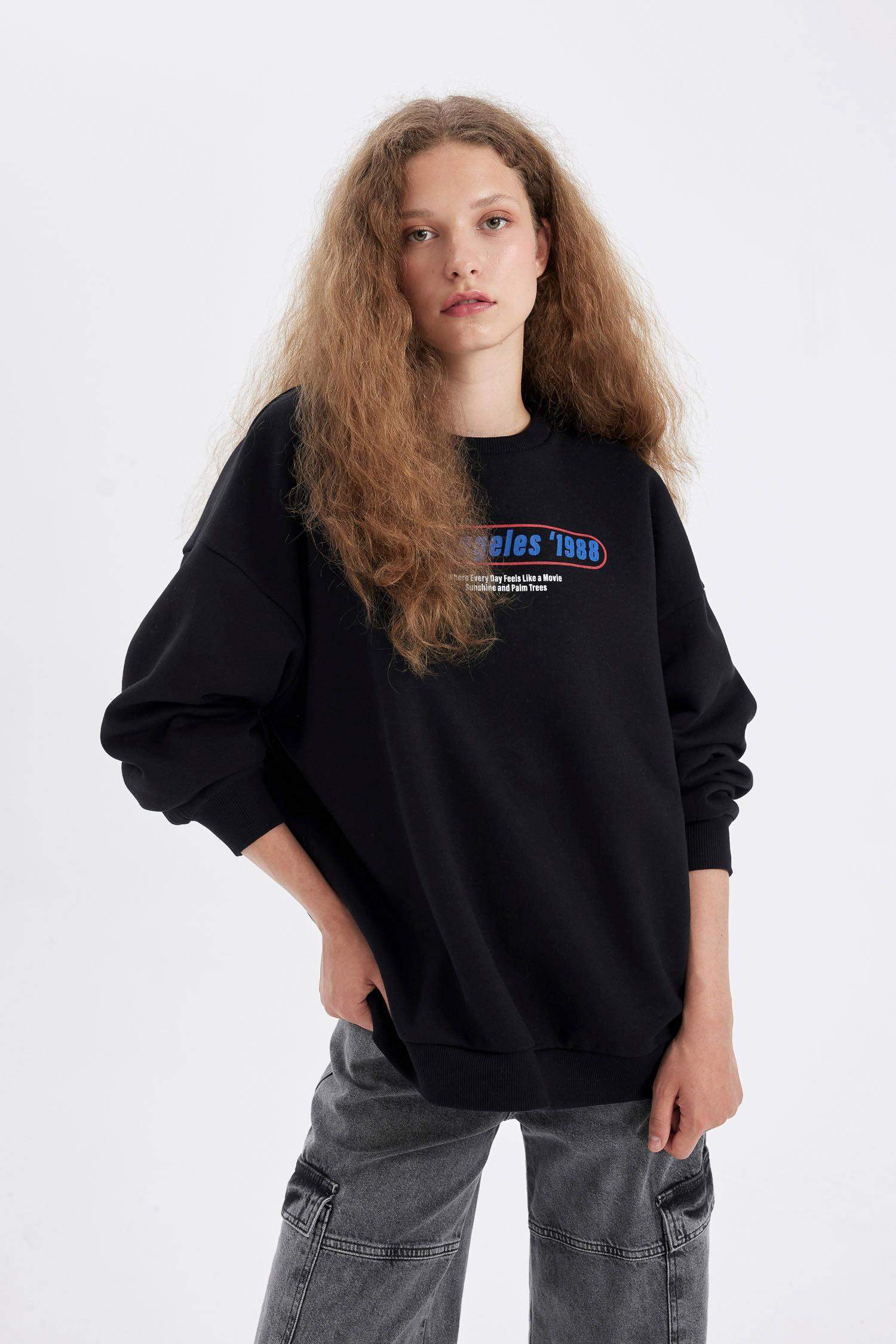 Oversize Fit Crew Neck Back Printed Thick Sweatshirt