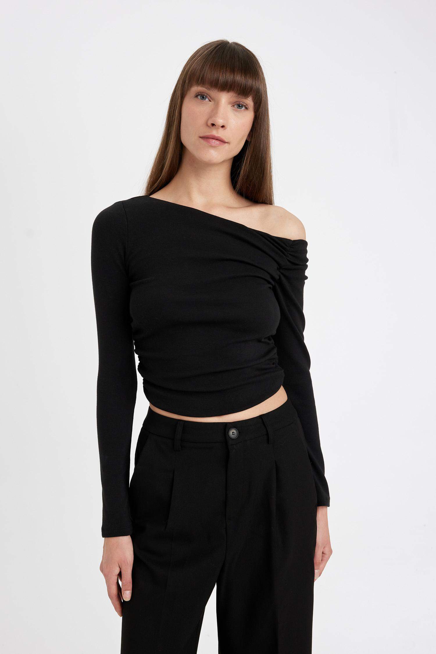 Black Slim Fit Half Turtleneck Casual Basic T-Shirt