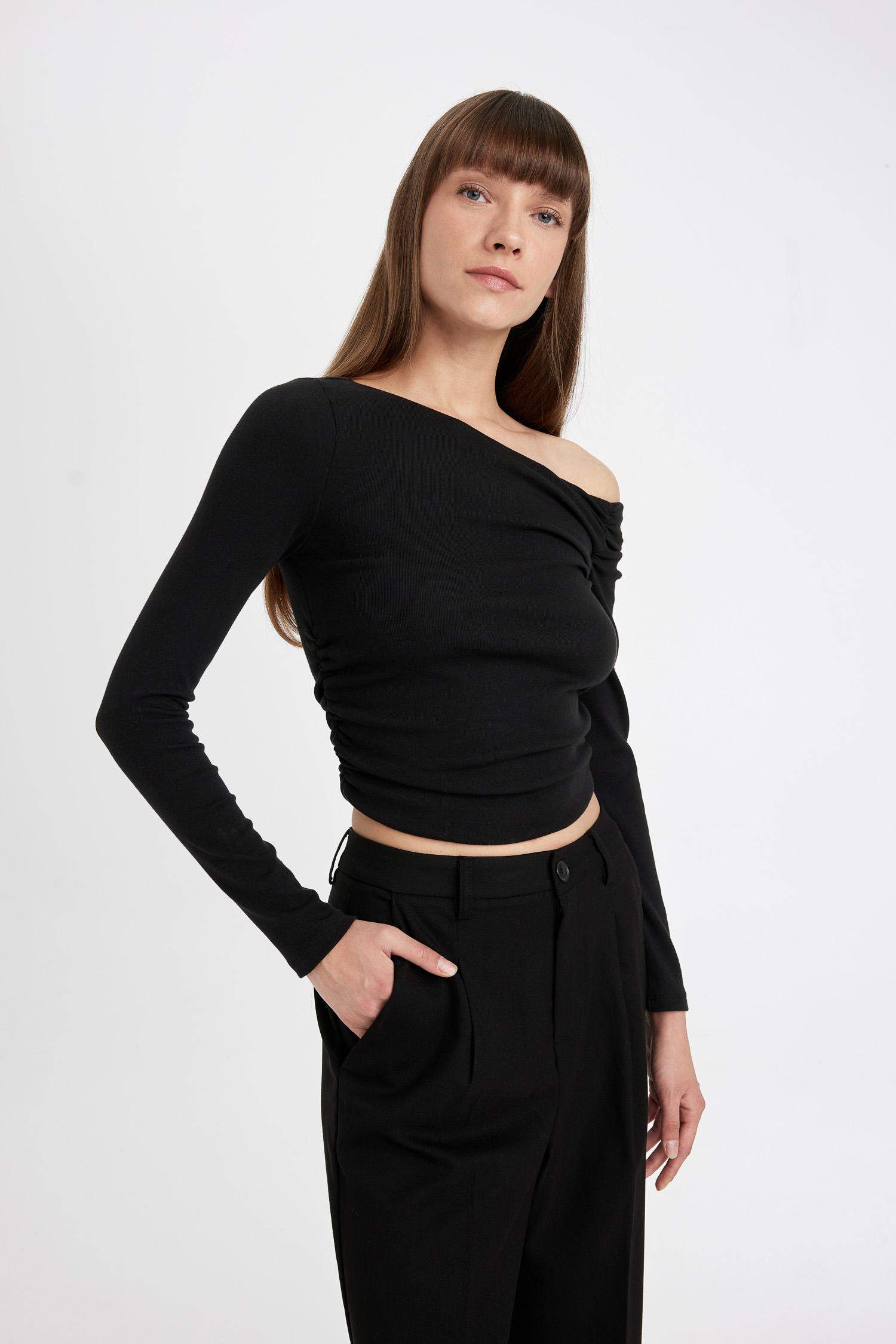 Black Slim Fit Half Turtleneck Casual Basic T-Shirt