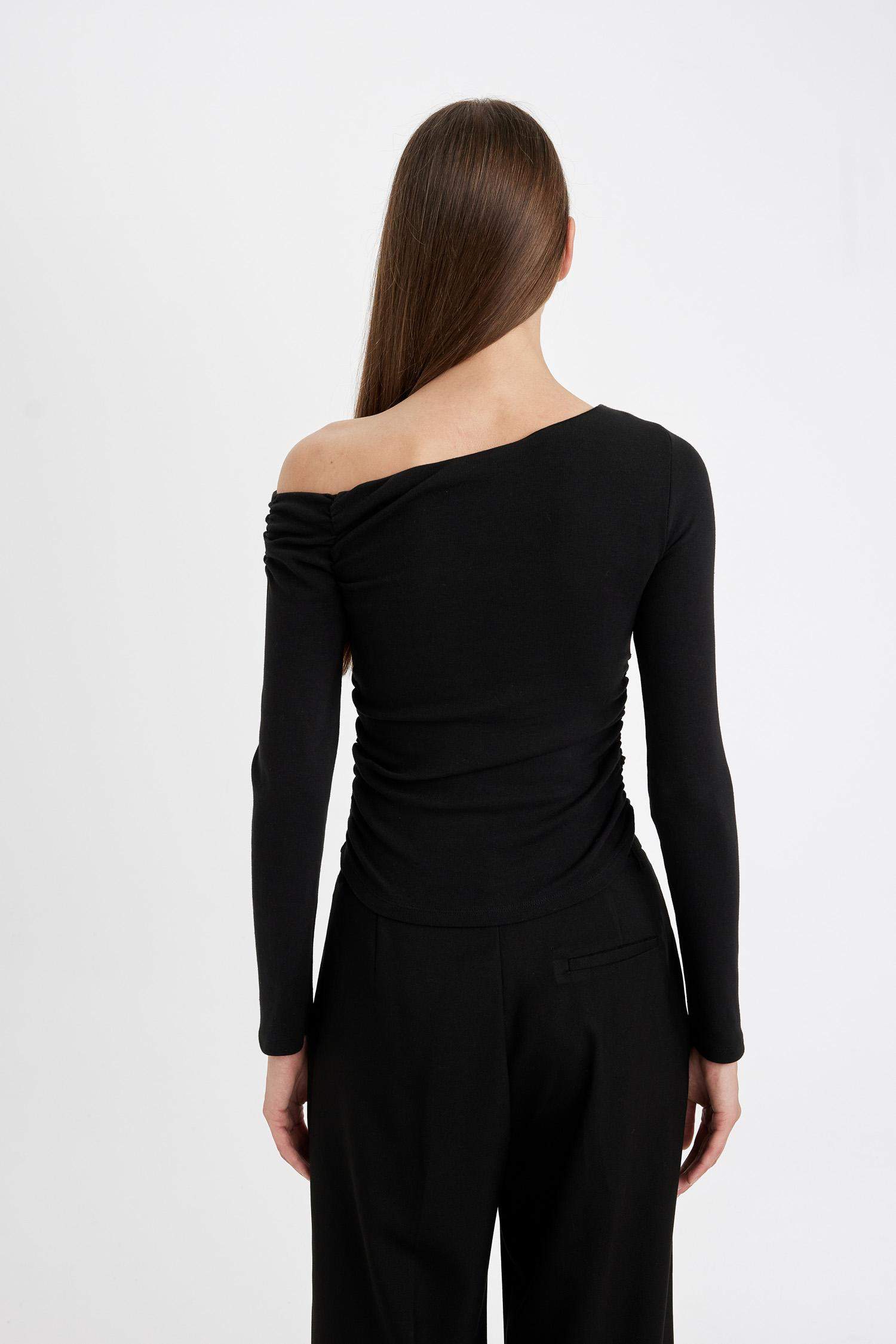 Black Slim Fit Half Turtleneck Casual Basic T-Shirt