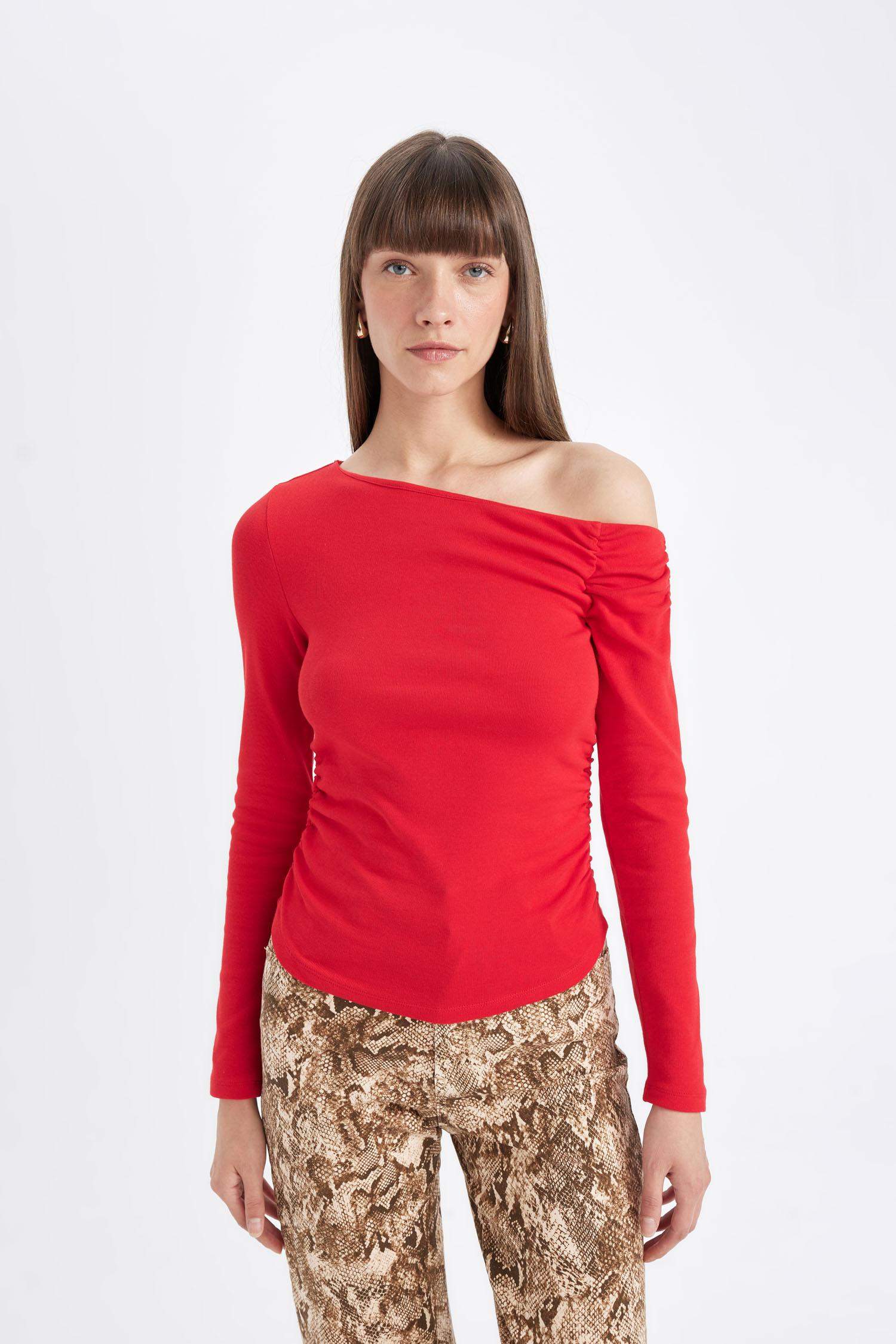 Kırmızı Slim Fit Dar Kesim Tek Omuzlu Ribana Basic Düz Uzun Kollu Tişört