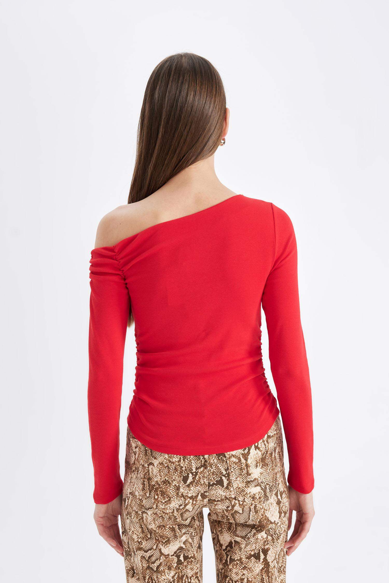 Kırmızı Slim Fit Dar Kesim Tek Omuzlu Ribana Basic Düz Uzun Kollu Tişört