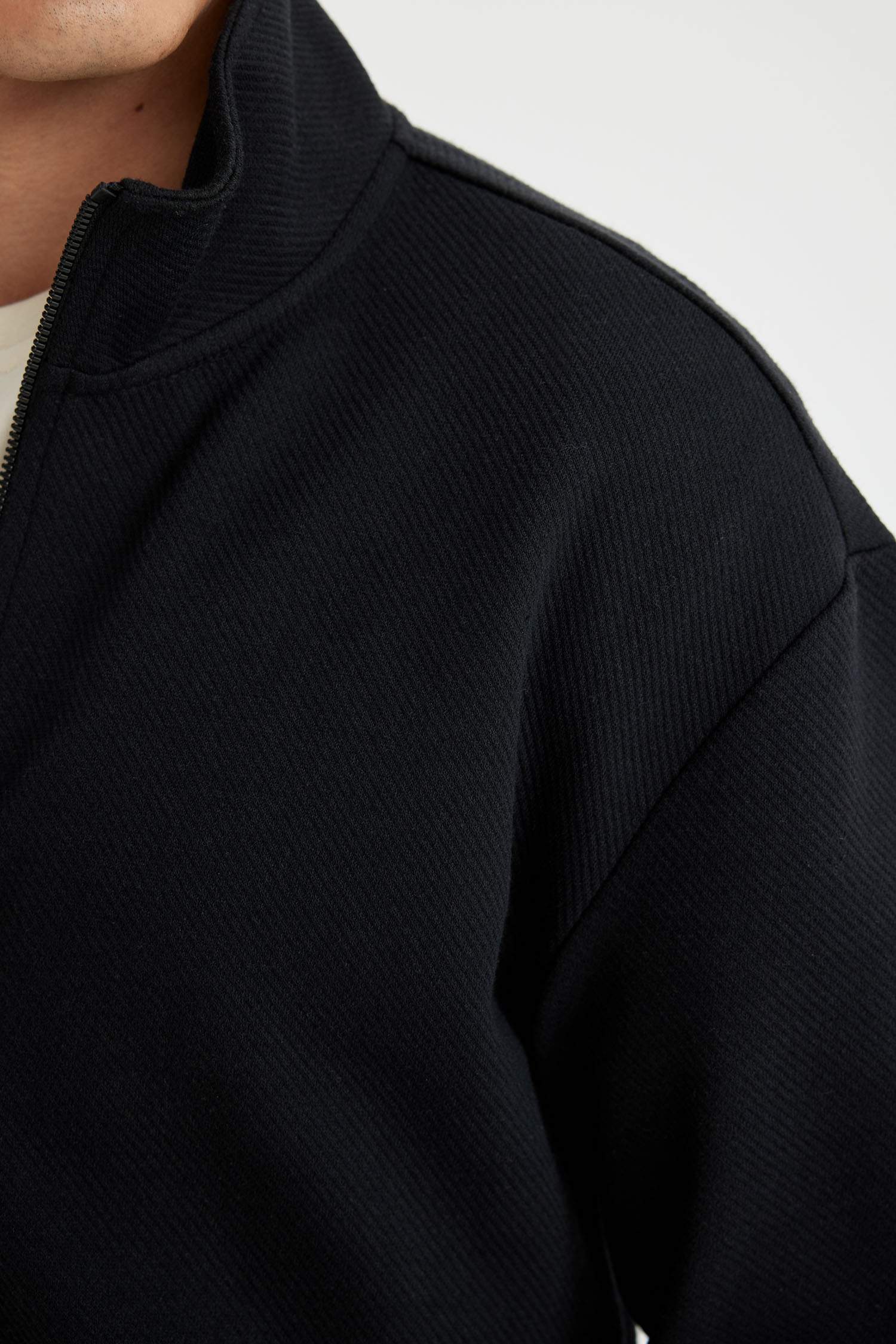 Comfort Regular Fit Rahat Kesim Dik Yaka Cepli Basic Düz Fermuarlı Sweatshirt