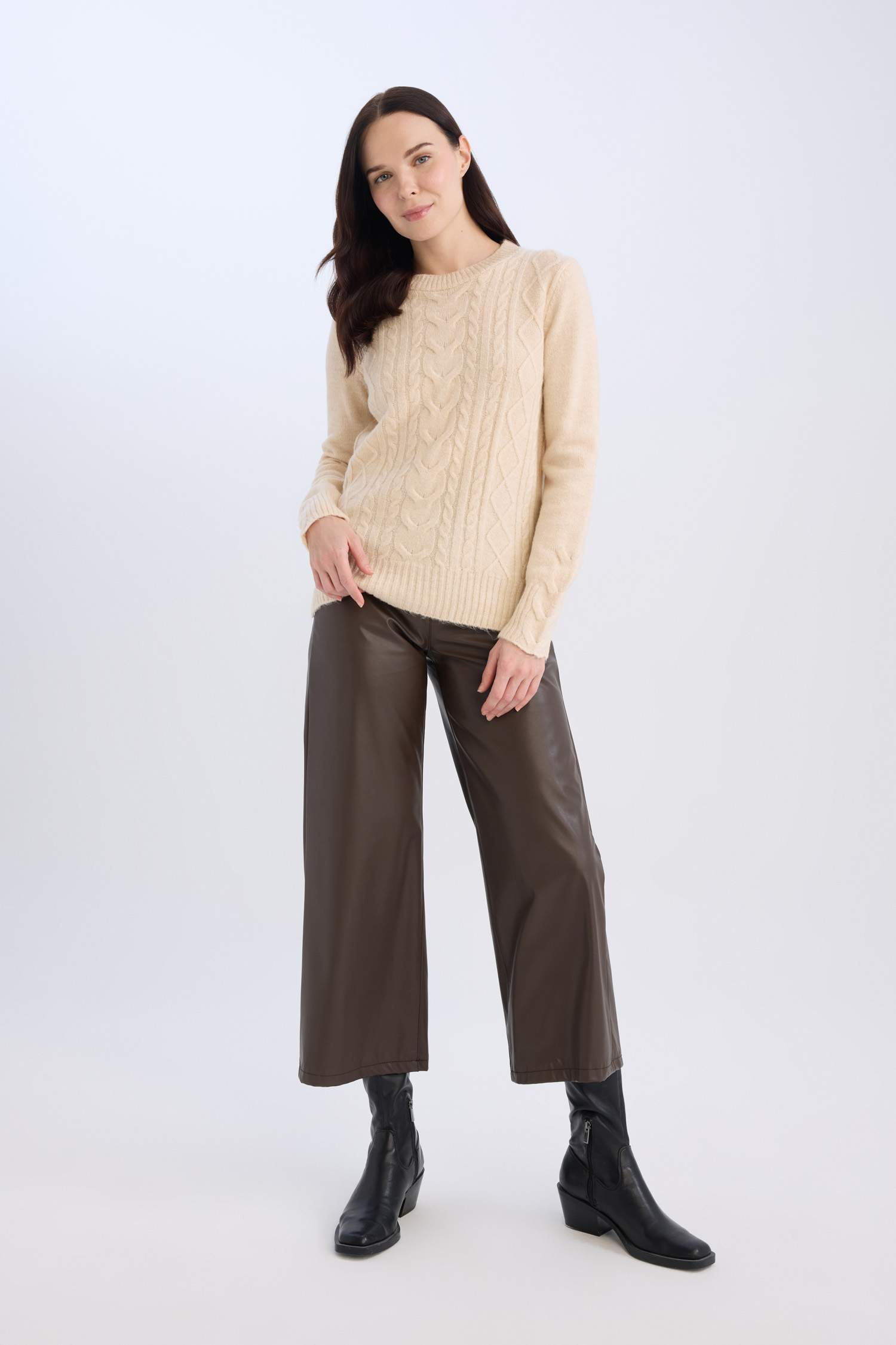 Regular Fit Bisiklet Yaka Saç Örgülü Triko Kazak