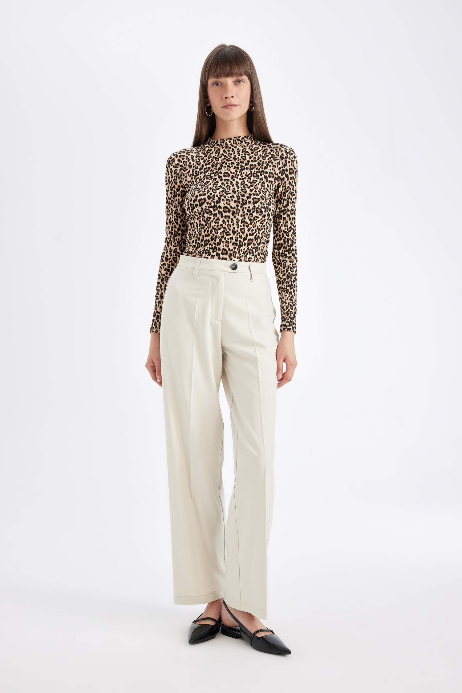 Slim Fit Dar Kesim Yarım Balıkçı Yaka Leopar Desenli Uzun Kollu Tişört