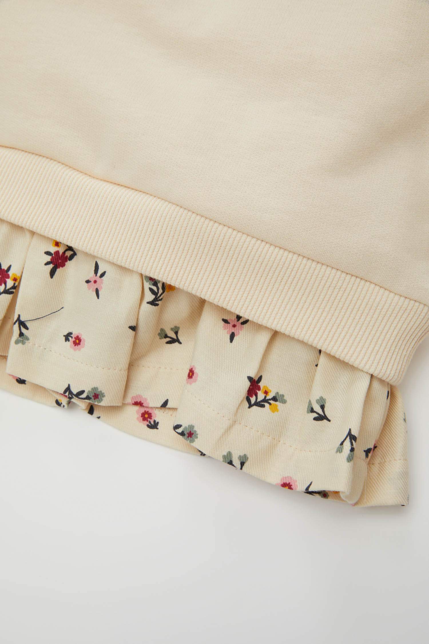 سويت شيرت بطبعة شعار قصة عادية بياخة مستديرة مغسول