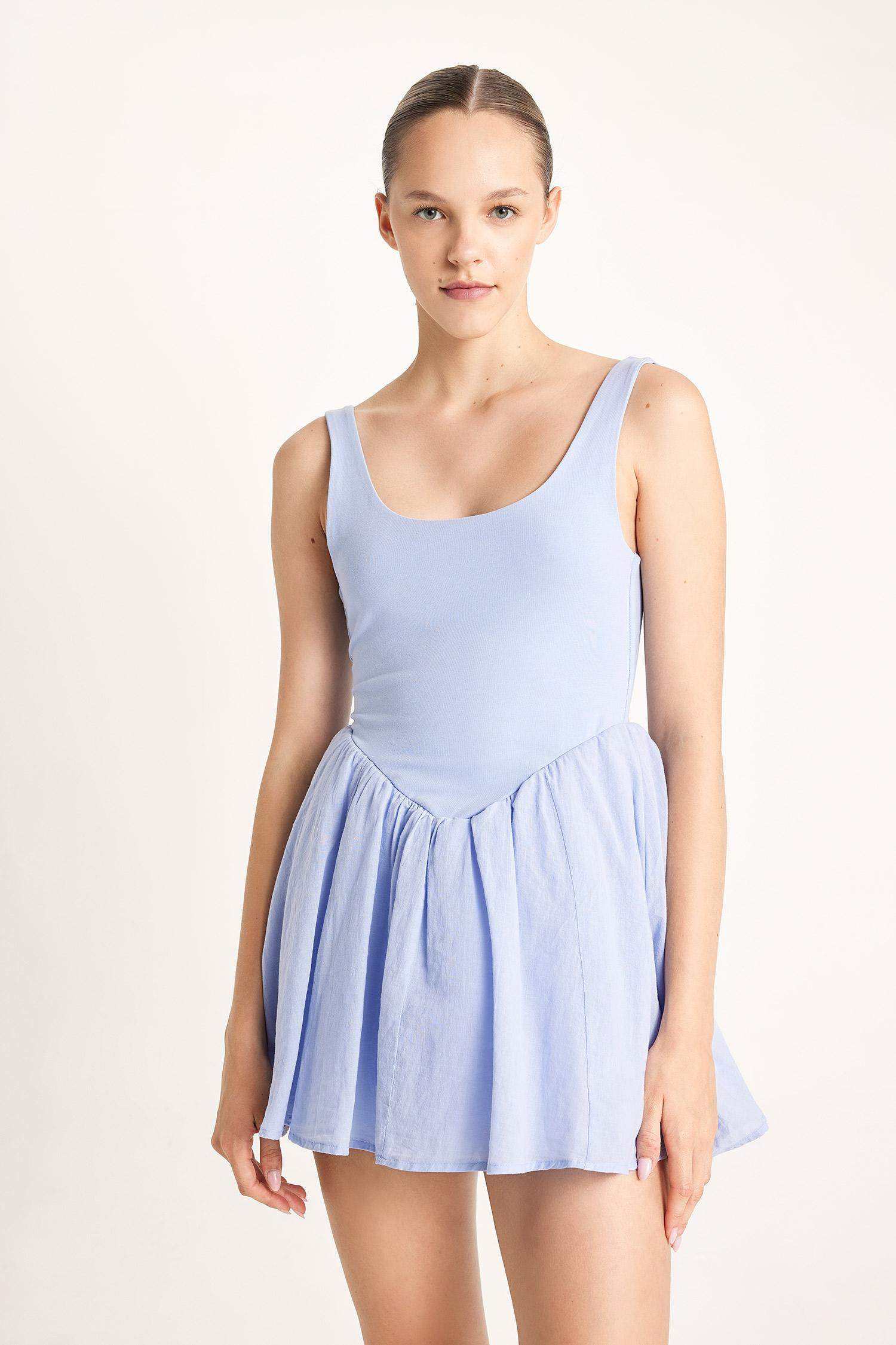 Mini robe à bretelles