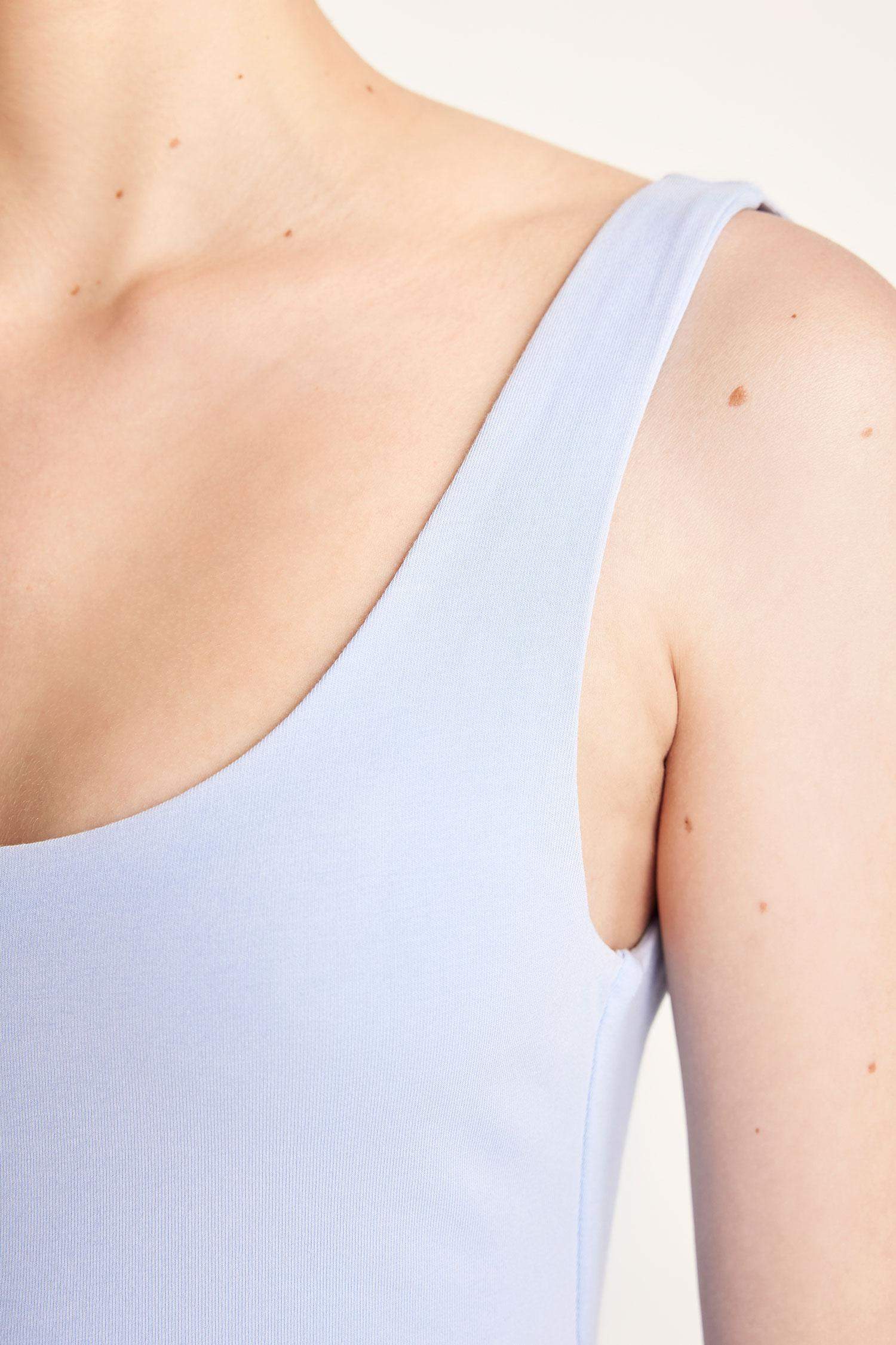 Mini robe à bretelles