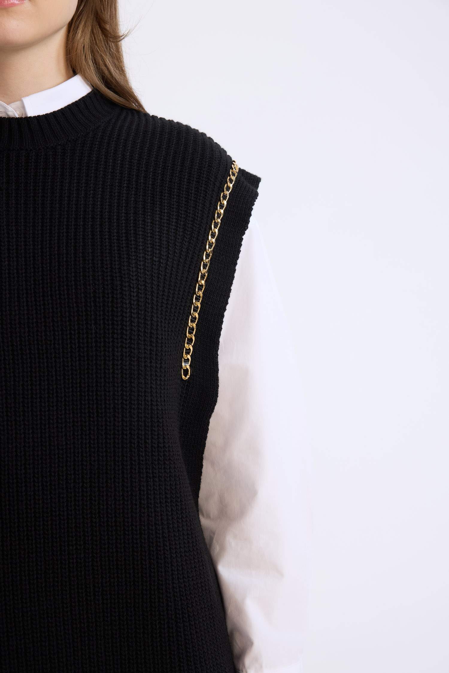 يلك صوف سادة بياخة مستديرة بفتحة من الجانب