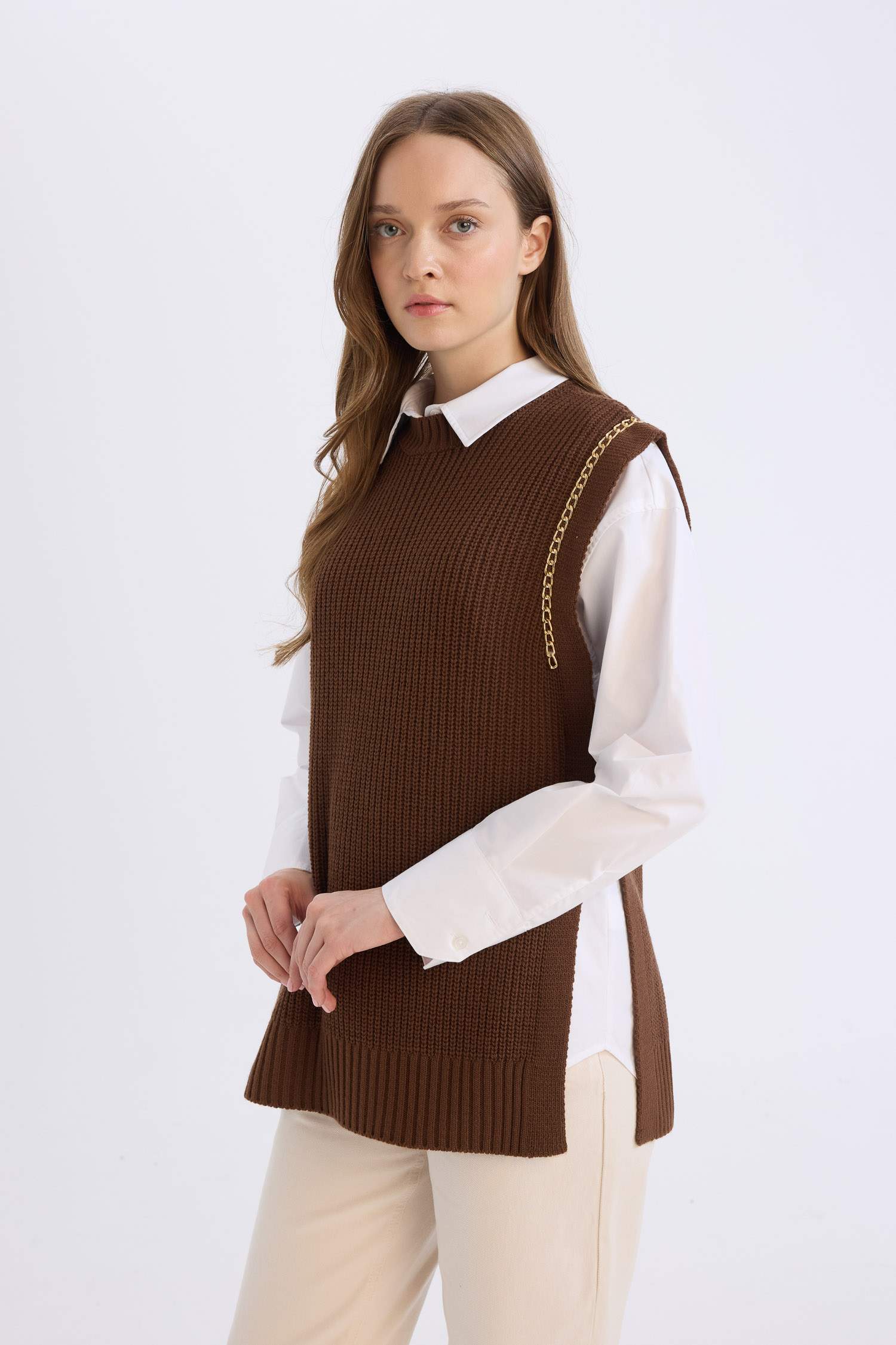 Half Turtleneck Basic Side Slit Vest