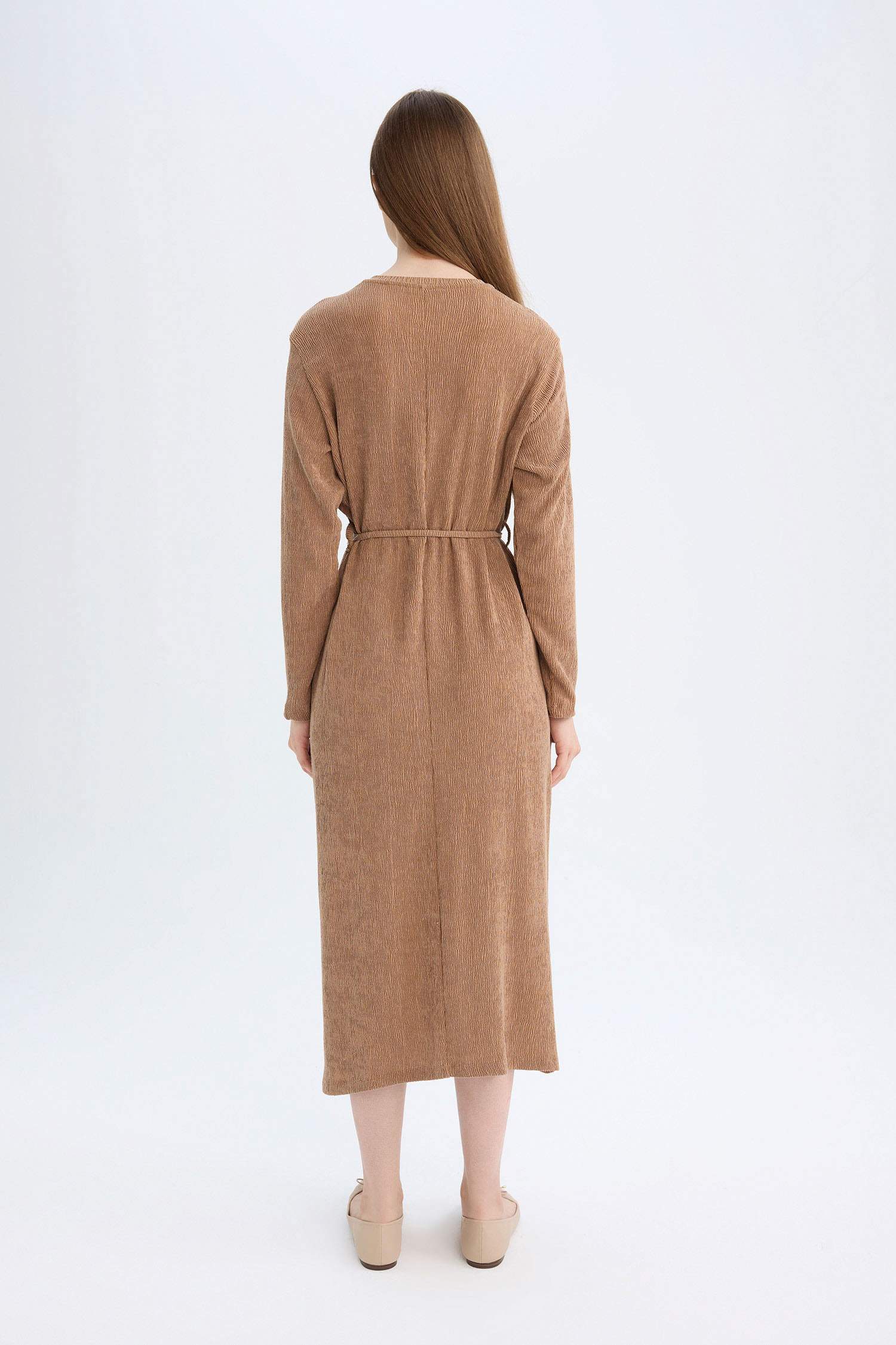 Regular Fit Bürümcük Uzun Kollu Bağcıklı Midi Elbise