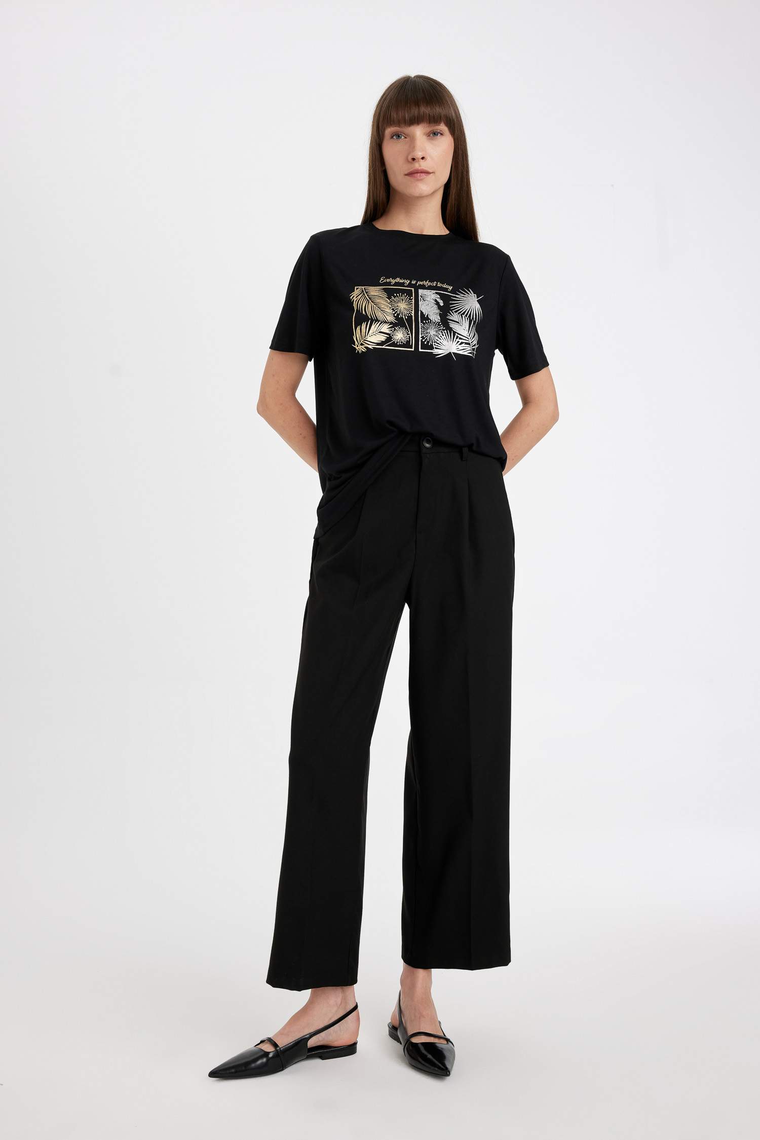 Regular Fit Crew Neck Short Sleeve T-Shirt