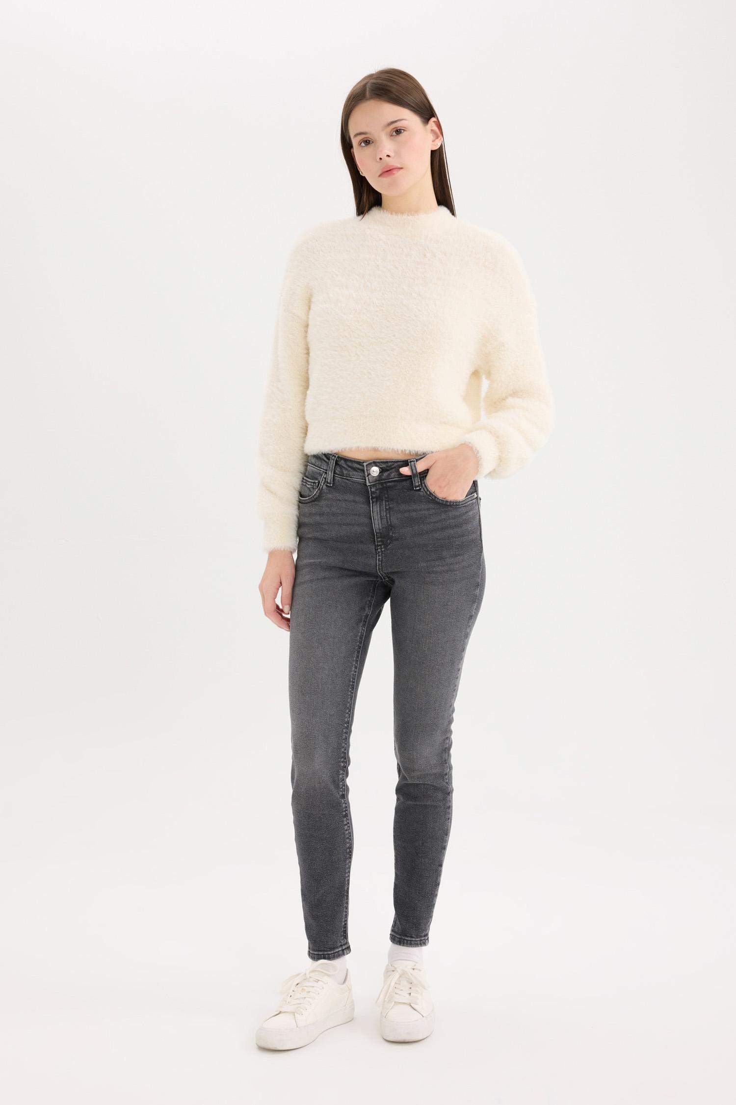 Skinny Fit Yüksek Bel Düz Paça Uzun Jean Görünümlü Yıkamalı Pantolon