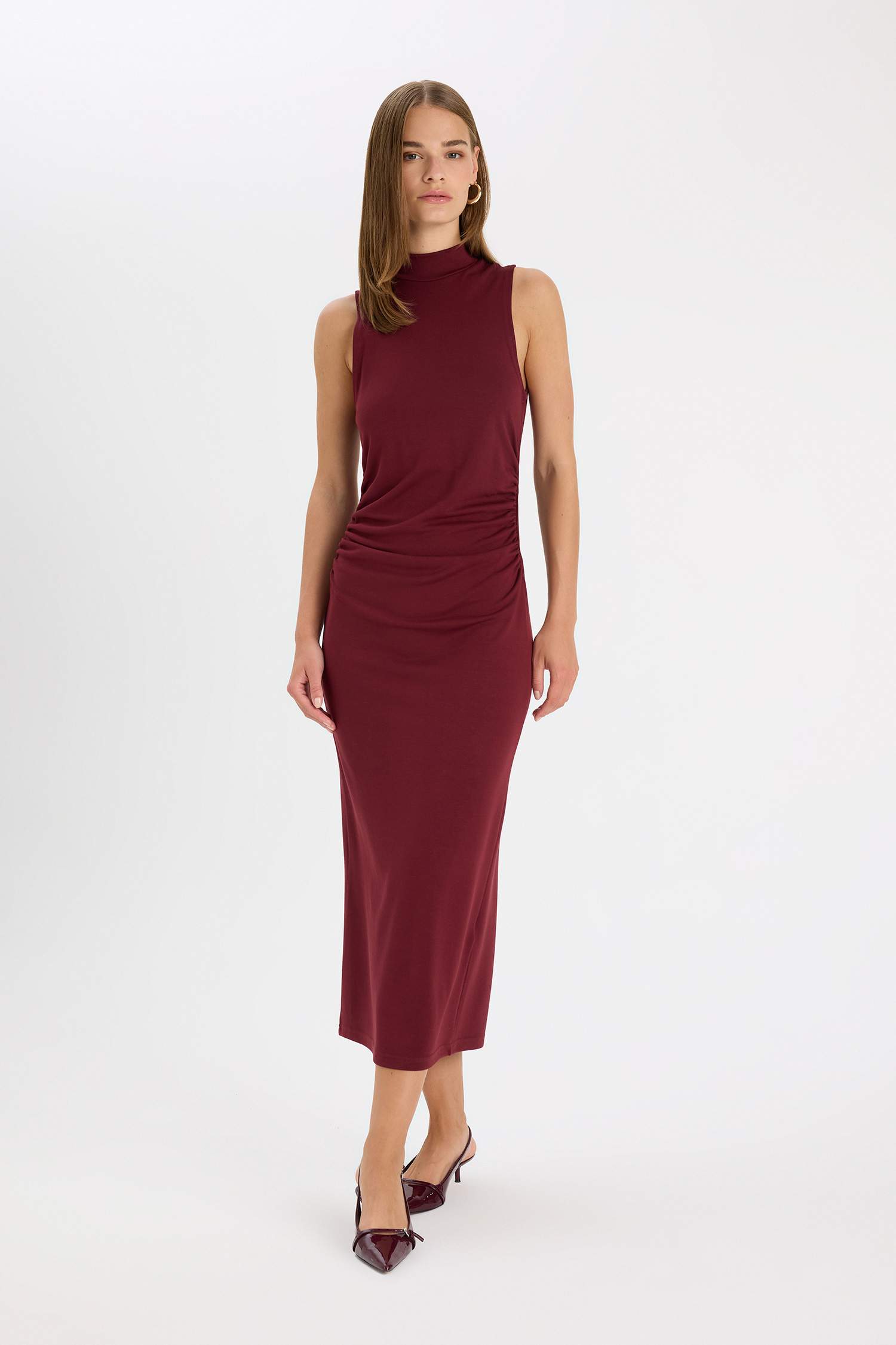 Bodycon Vücuda Oturan Basic Düz Yarım Balıkçı Yaka Kolsuz Maxi Bordo Elbise