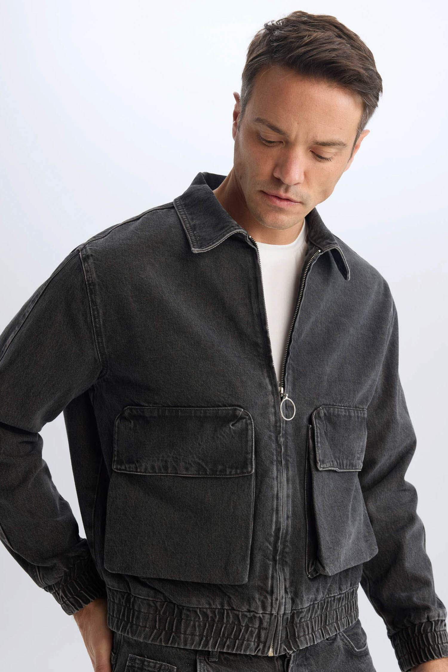 Relax Fit Polo Collar Zippered Pocket Washed Denim Jacket