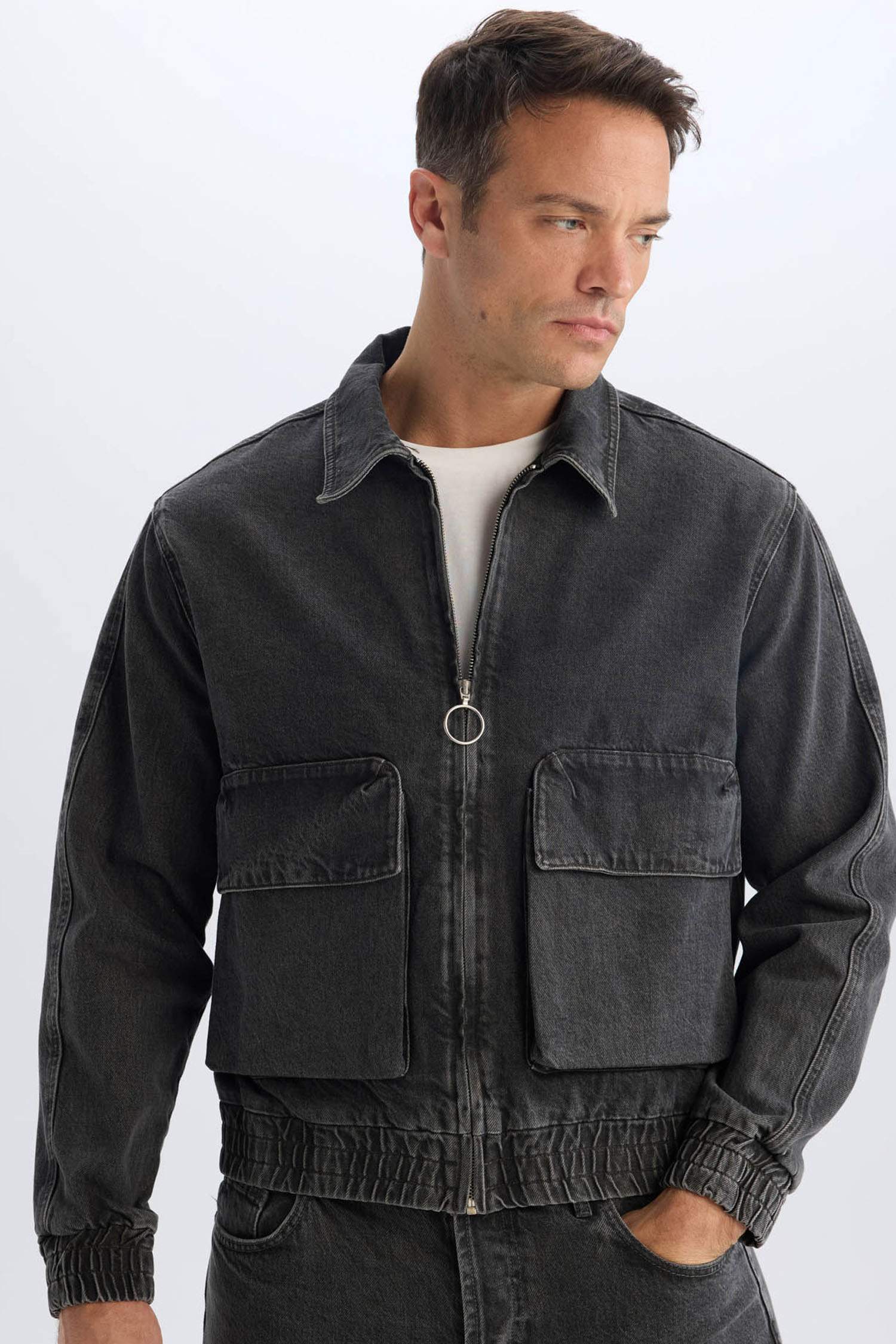 Relax Fit Polo Collar Zippered Pocket Washed Denim Jacket
