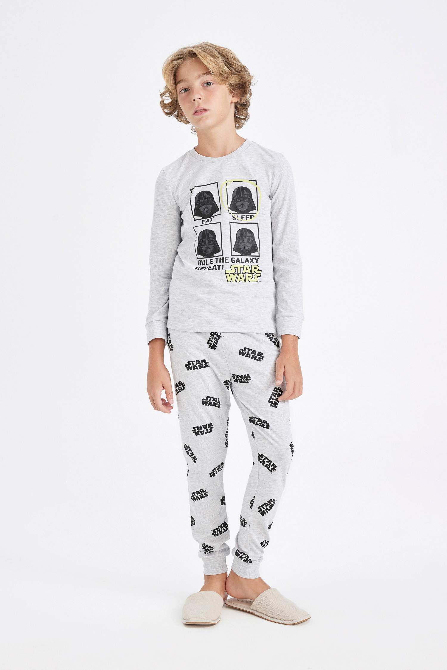 طقم بيجاما ولادي قصة عادية من ستار وورز - قطعتين