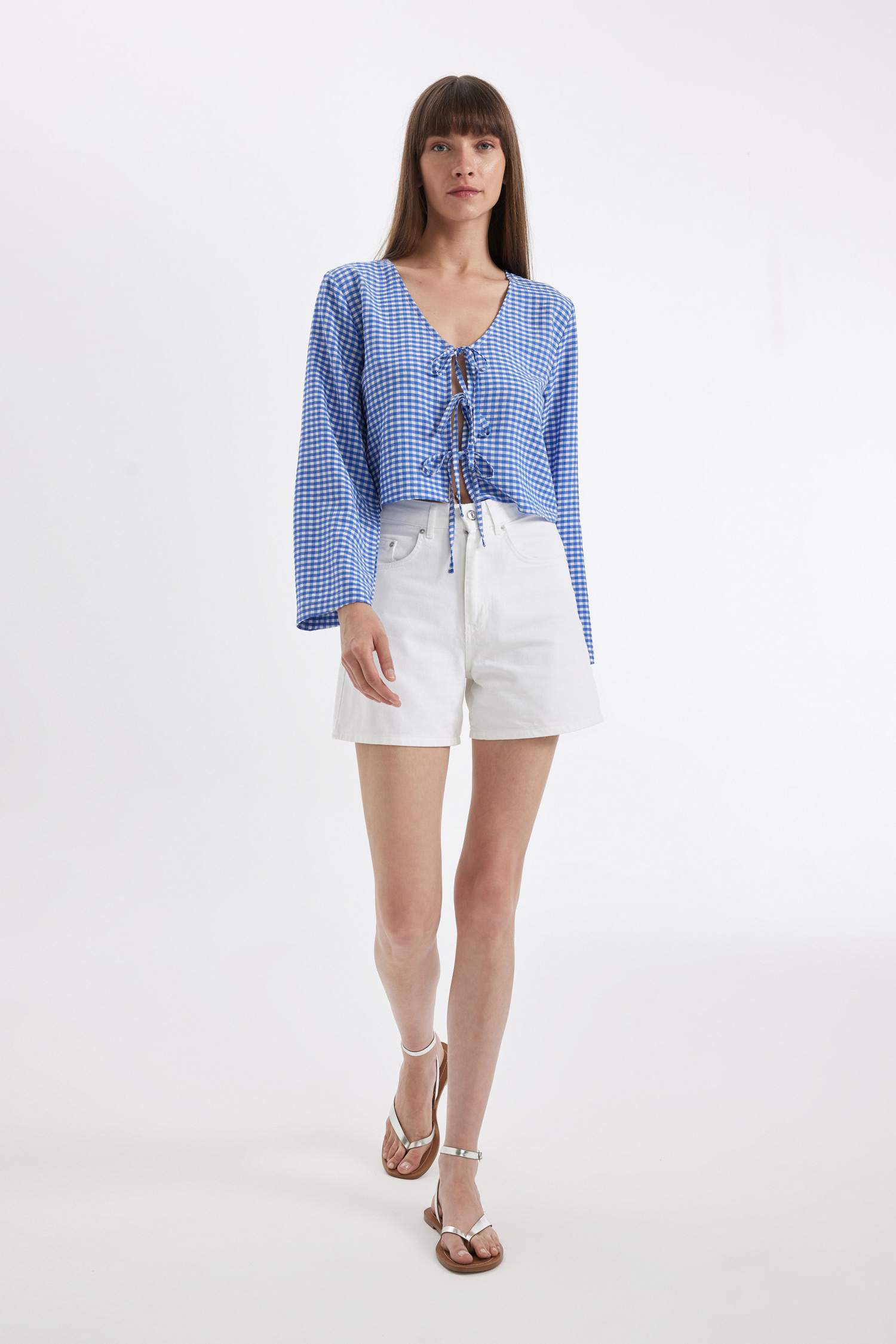 Regular Fit Kareli V Yaka Önden Bağlamalı Krinkıl Uzun Kollu Bluz