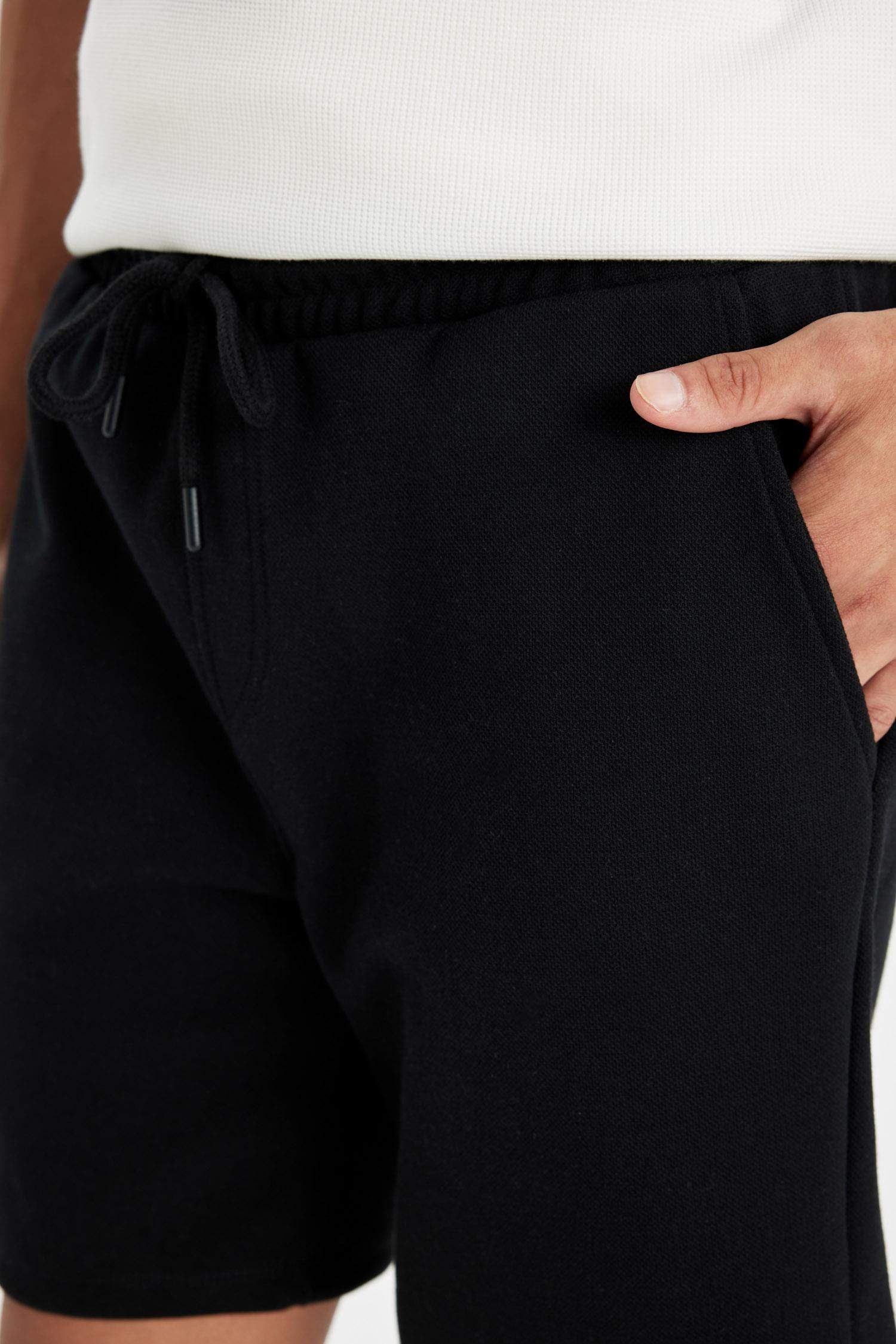 Regular Fit Basic Shorts