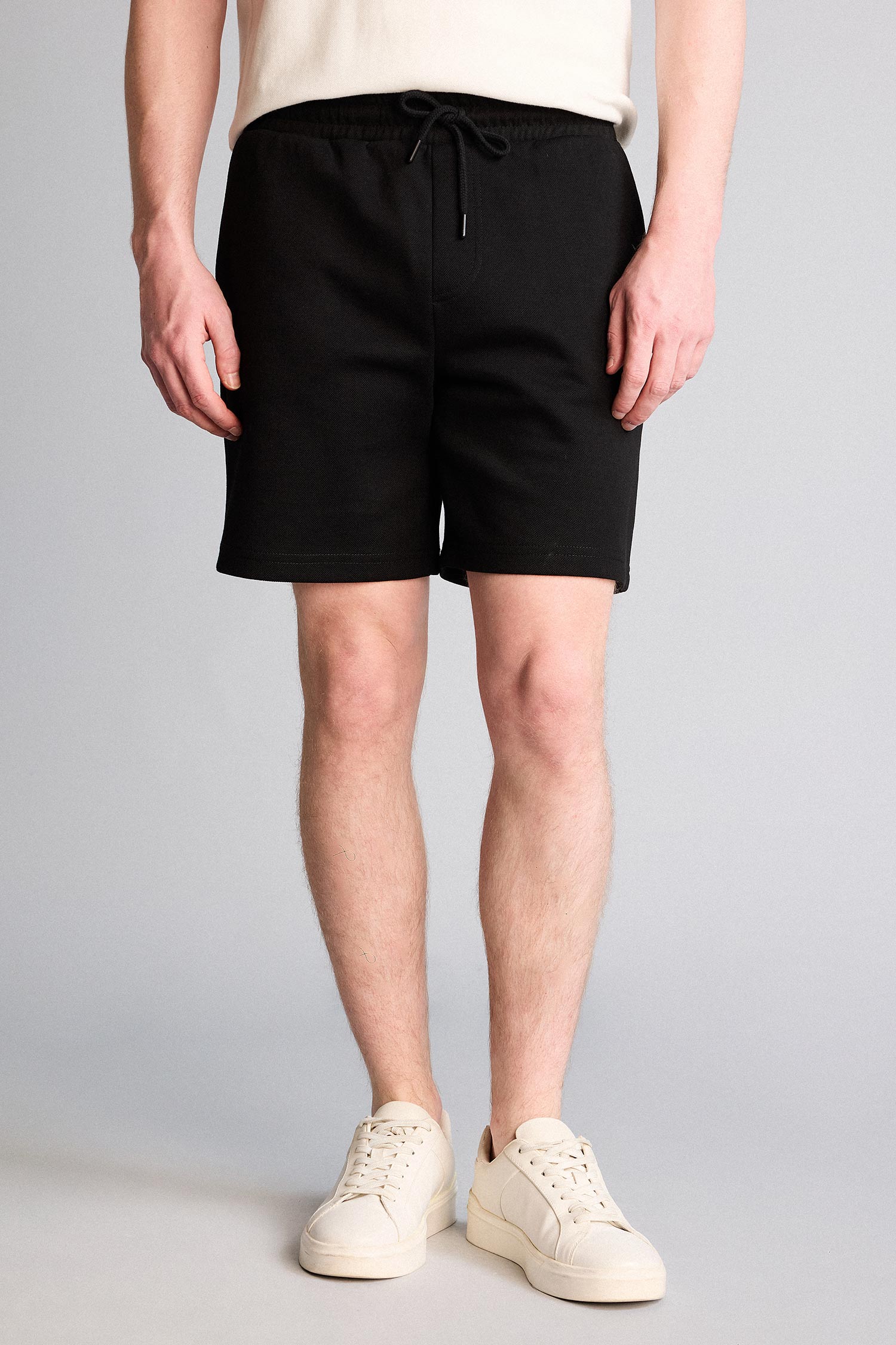 DeFacto Regular Fit Basic Düz Şort görsel 3