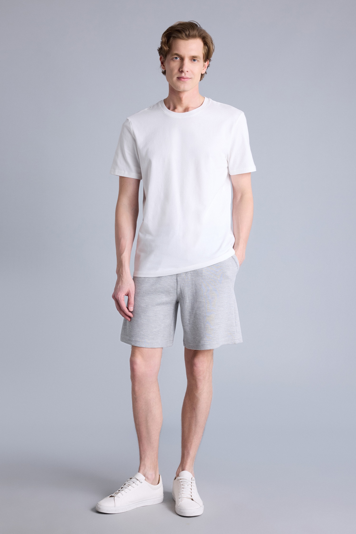 DeFacto Regular Fit Basic Düz Şort görsel 2